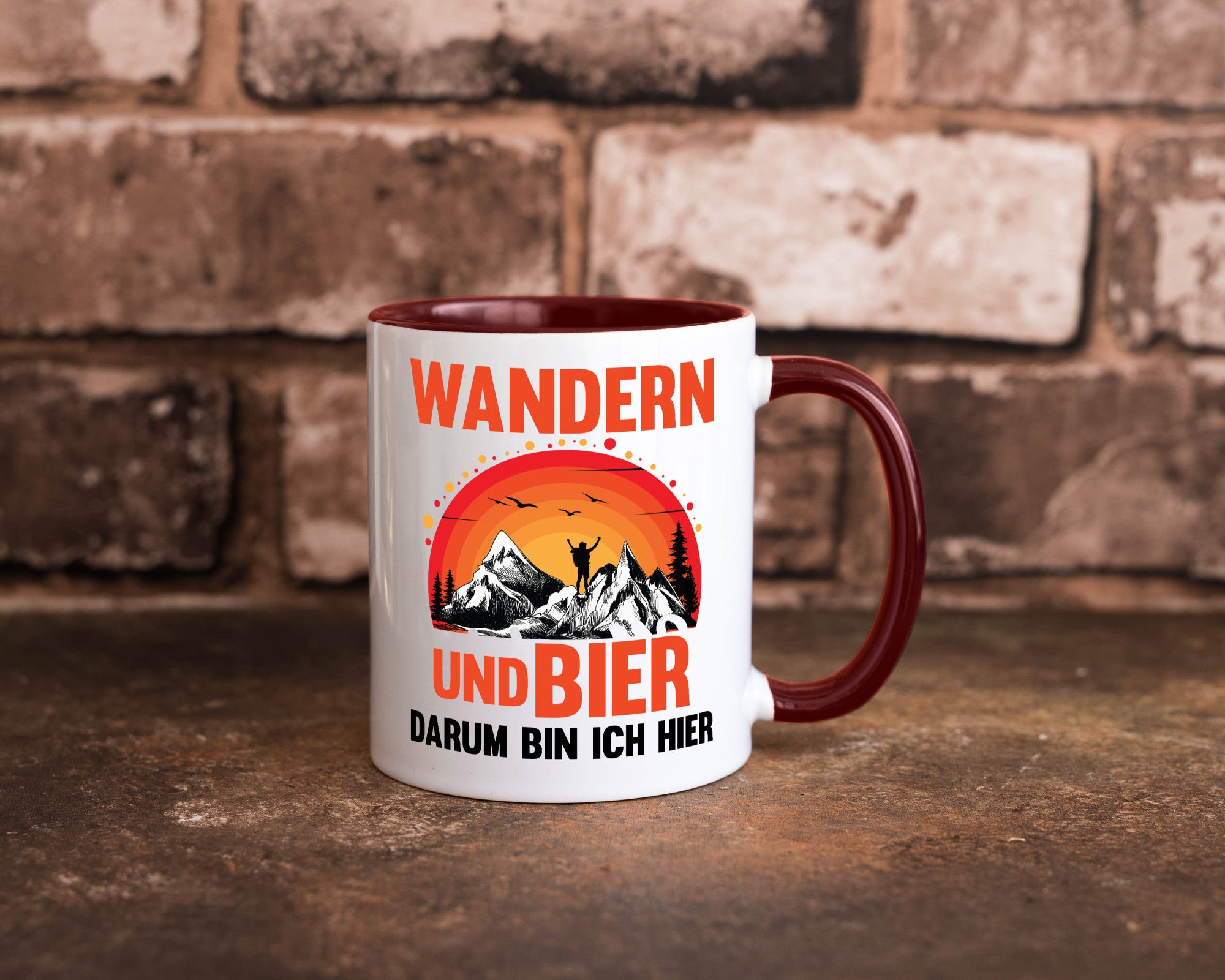 Wandern und Bier darum bin ich hier | lustiger Spruch Geschenk Humor