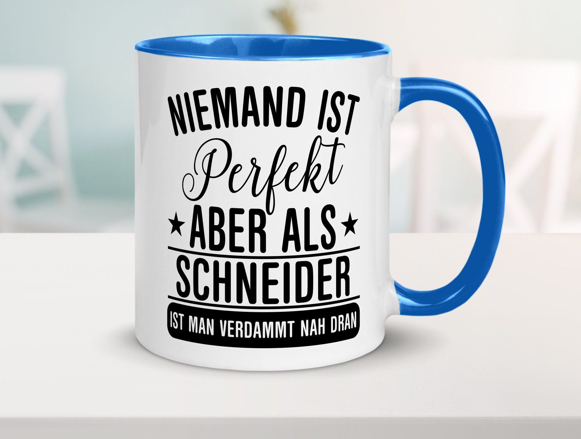 Verdammt nah dran: Schneider | Beruf Schneiderei Geschenkidee Arbeit Kollegen