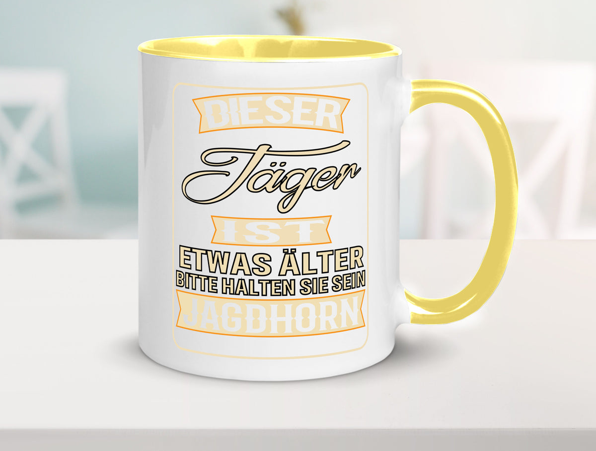 Dieser Jäger ist etwas Älter halten sie sein Jagthorn lustiger Spruch Geschenk Tasse