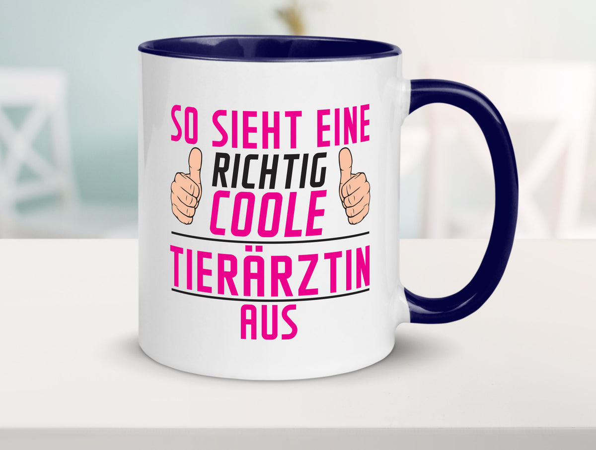 Richtig Coole Tierärztin | Mediziner Tiermedizin lustig Tierliebhaber Humor Tasse