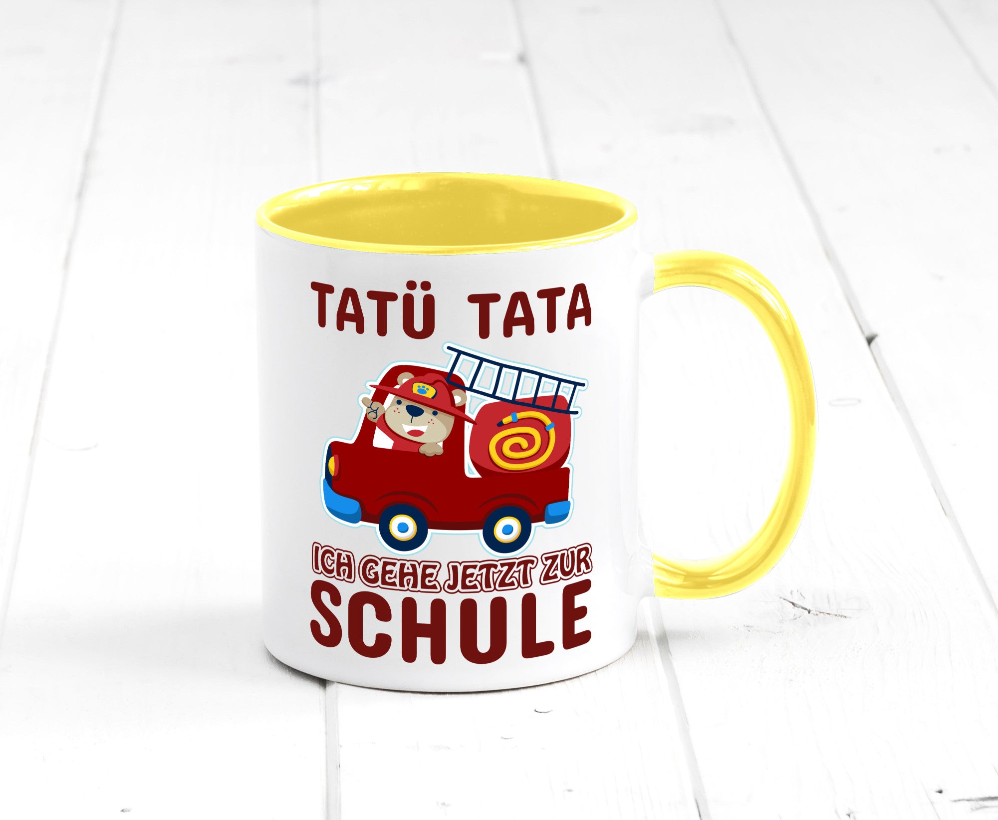 Bär in Feuerwehrauto | Tatü Tata Einschulung Tasse Humor Geschenkidee