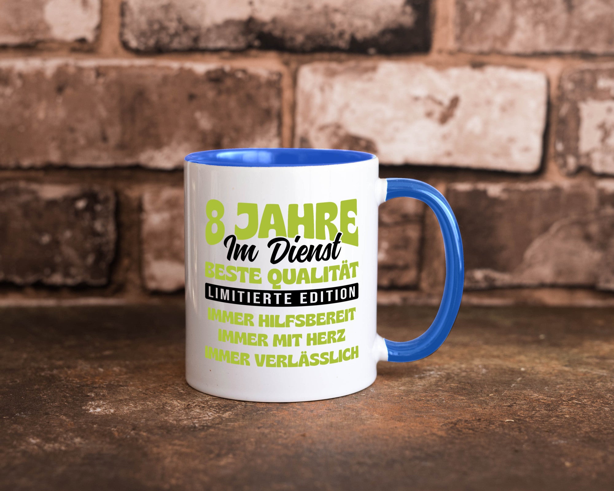 8 Jahre im Dienst | Jubiläum Arbeit v4 lustig Kollegen Büro Geschenk Tasse