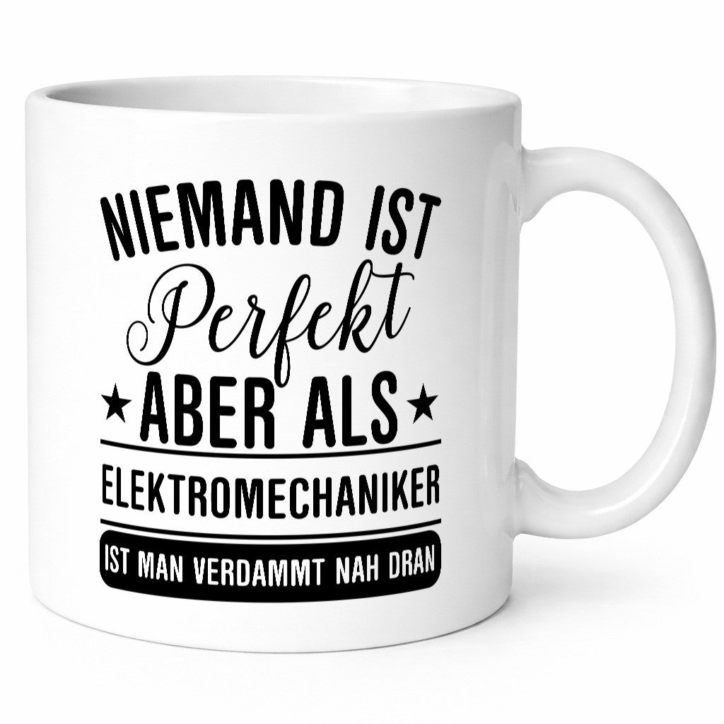 Verdammt nah dran: Elektromechaniker | Mechaniker lustig Humor Geschenkidee