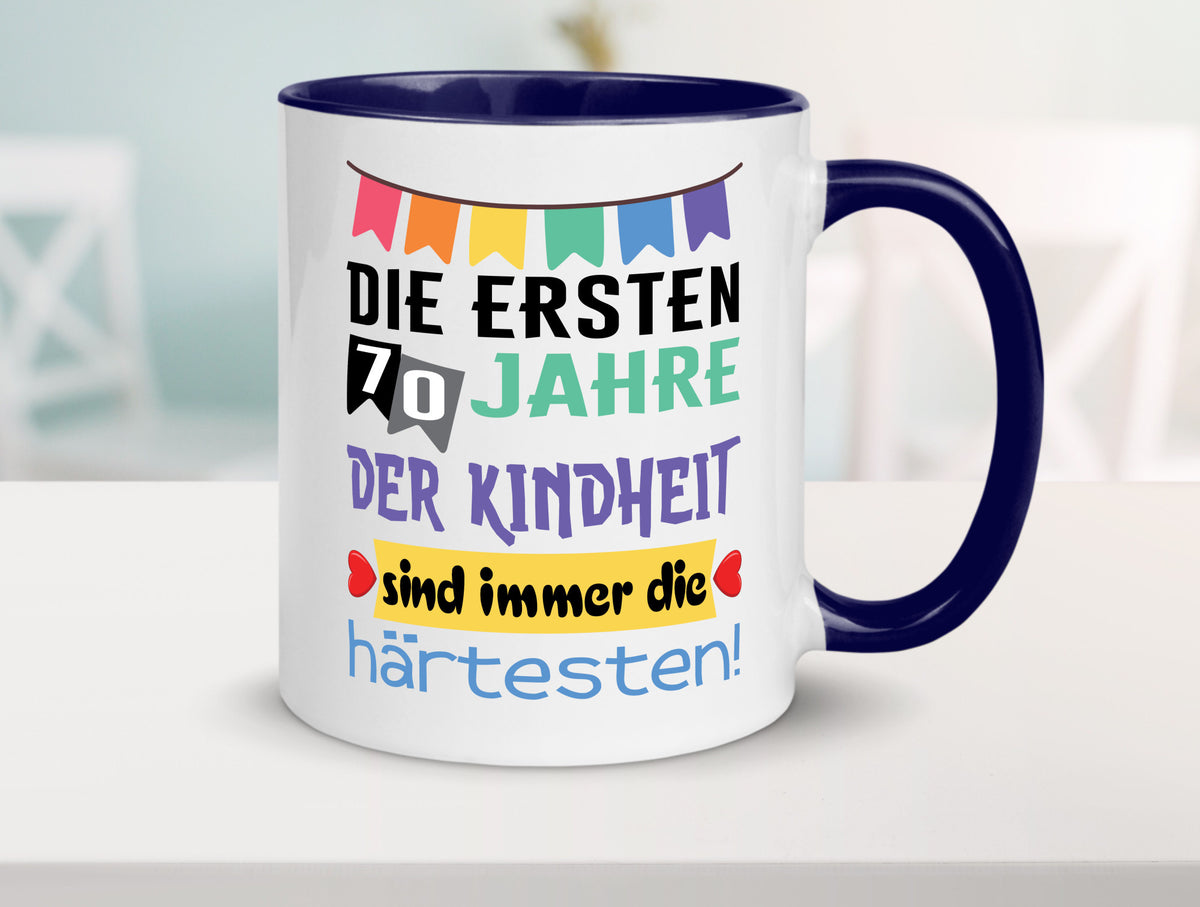 Die ersten 70 Jahre der Kindheit | 70. Geburtstag Rentner Humor Ruhestand Tasse