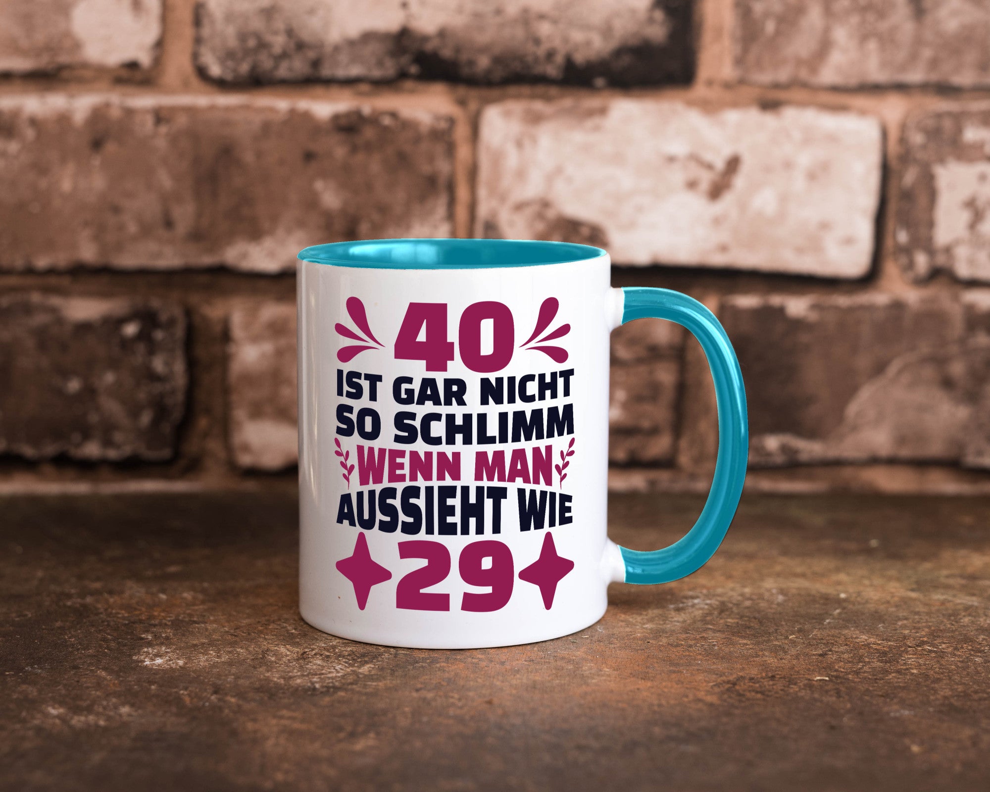 40 ist gar nicht schlimm | 40. Geburtstag Jung aussehen Geschenkidee Humor Tasse