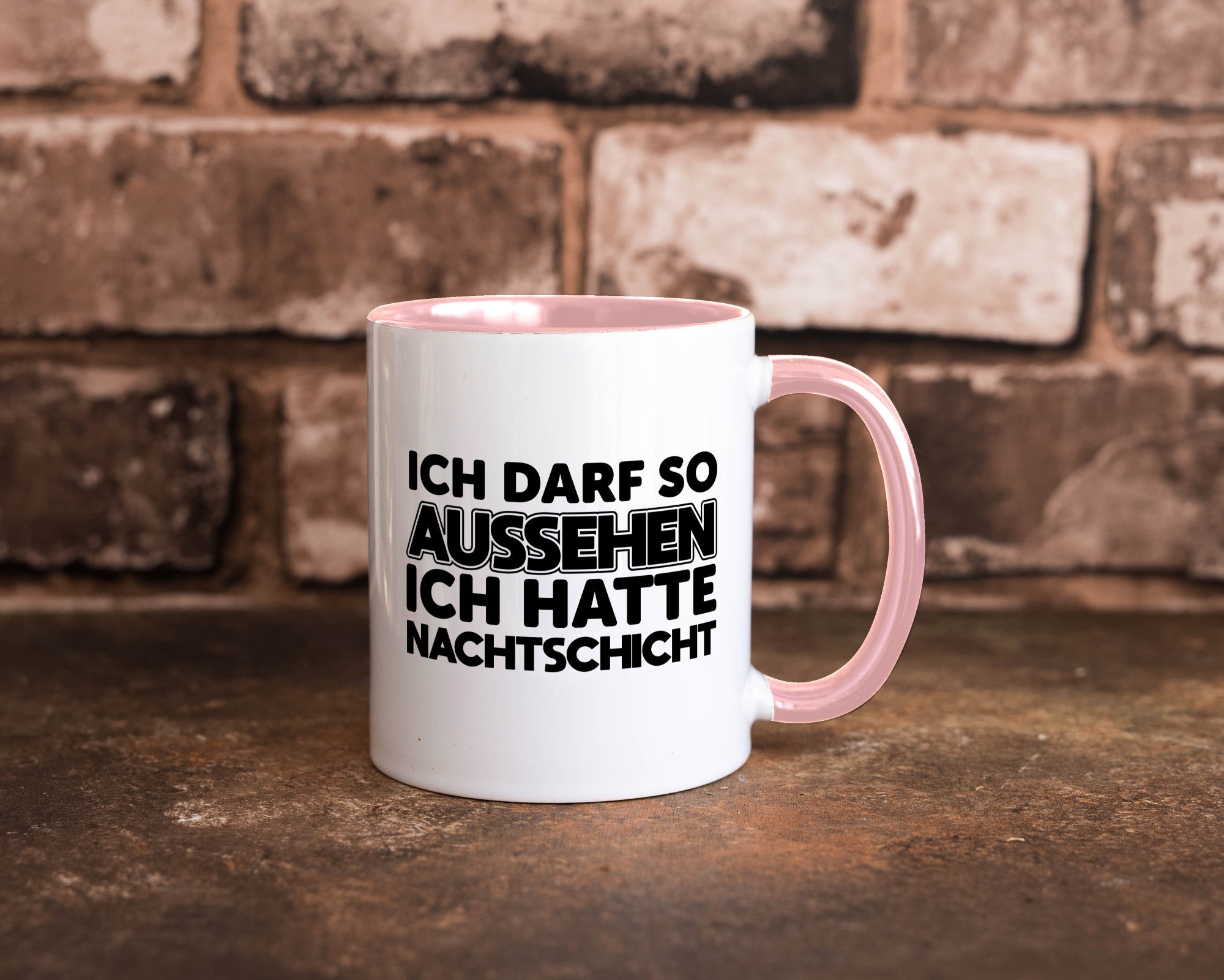 Ich darf so aussehen | Nachtschicht Arbeit lustig Kollegen Büro Geschenk Tasse