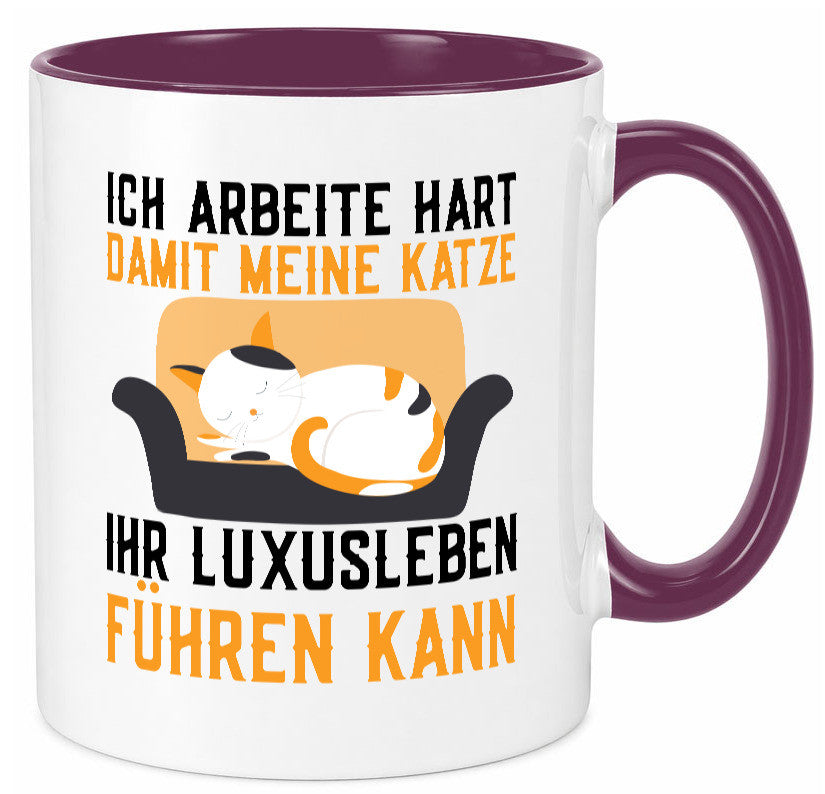 Ich arbeite hart | Luxusleben Humor Katzenliebhaber Geschenkidee Arbeit Tasse