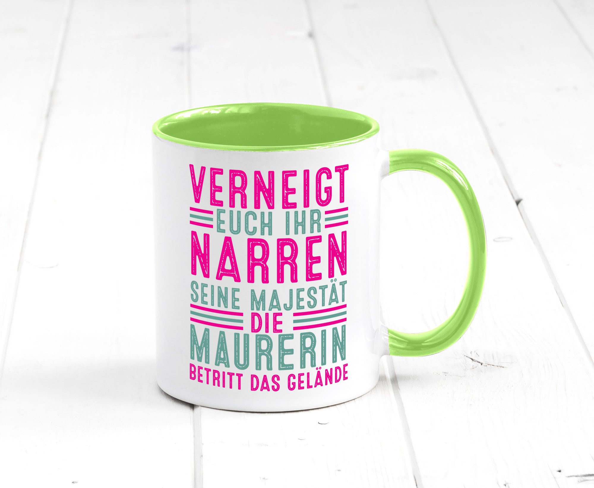 Verneigt euch: Maurerin Humor Geschenkidee Tasse