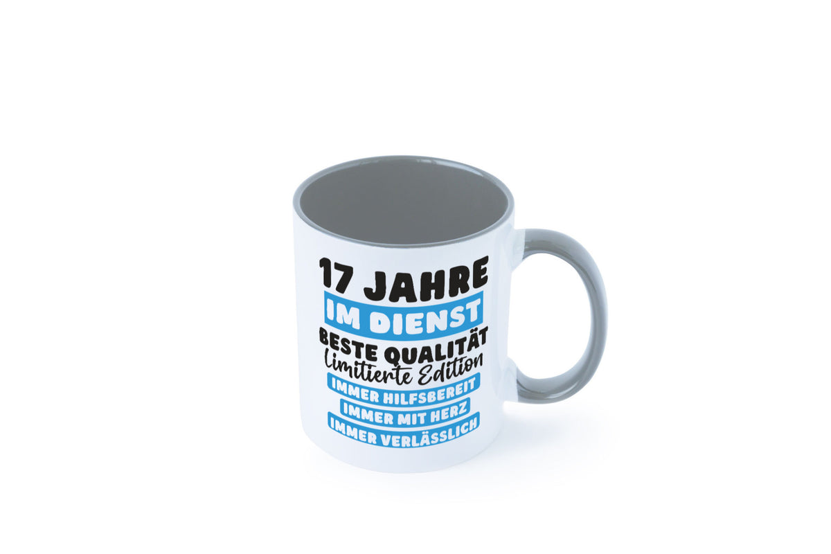 17 Jahre im Dienst | Jubiläum Arbeit v6 Humor Kollegen Büro Geschenkidee Tasse