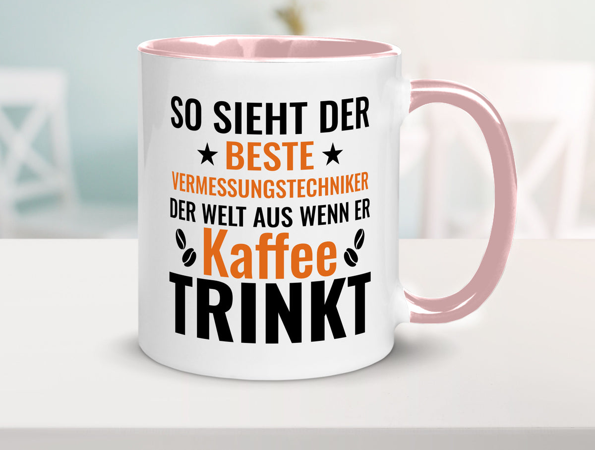 Kaffee trinkt: Vermessungstechniker | Techniker Geschenk Humor Geschenkidee Tasse