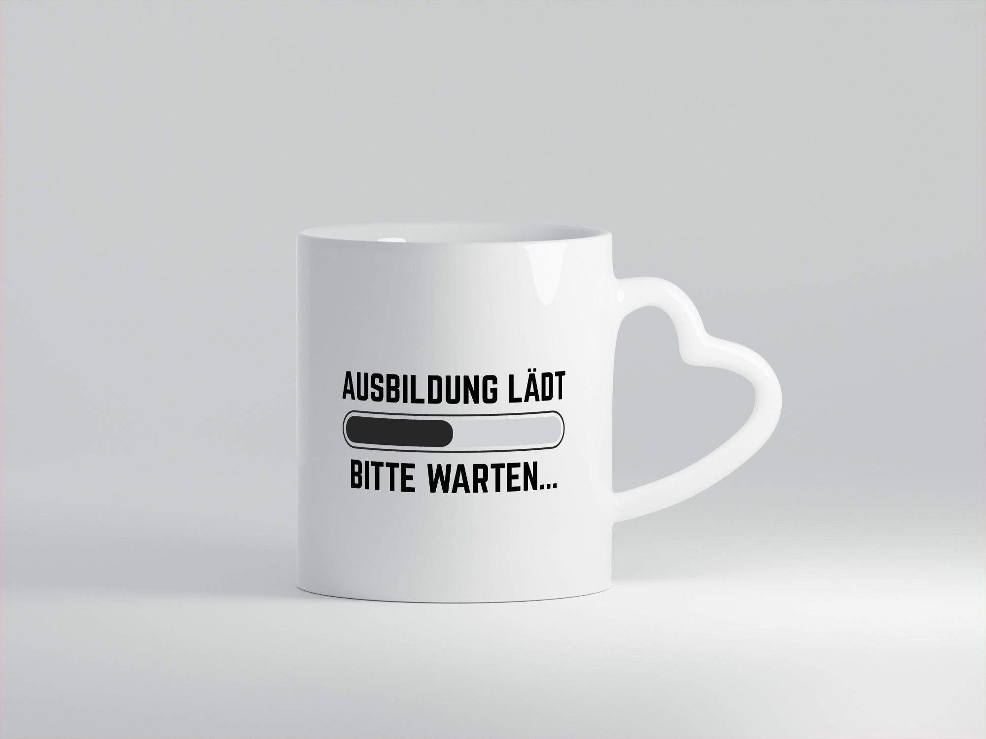 Ausbildung Lädt bitte warten | lustiger Spruch Geschenk Humor Geschenkidee Tasse