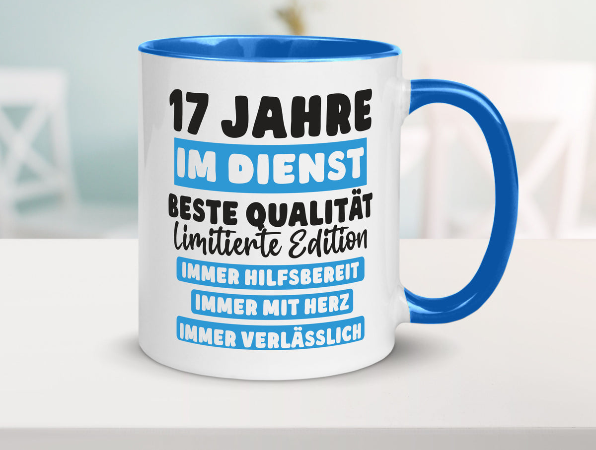 17 Jahre im Dienst | Jubiläum Arbeit v6 Humor Kollegen Büro Geschenkidee Tasse