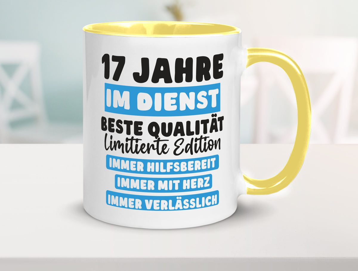 17 Jahre im Dienst | Jubiläum Arbeit v6 Humor Kollegen Büro Geschenkidee Tasse