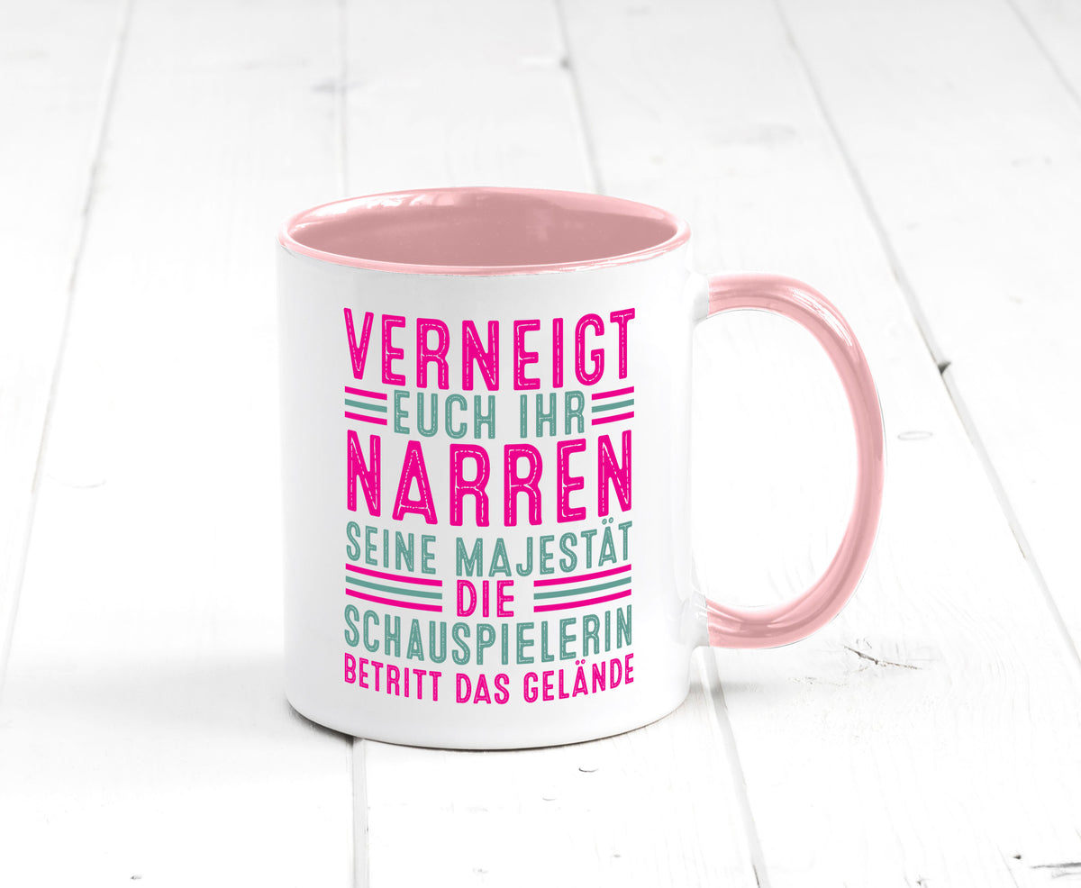 Verneigt euch: Schauspielerin | Theater Humor Geschenkidee Tasse