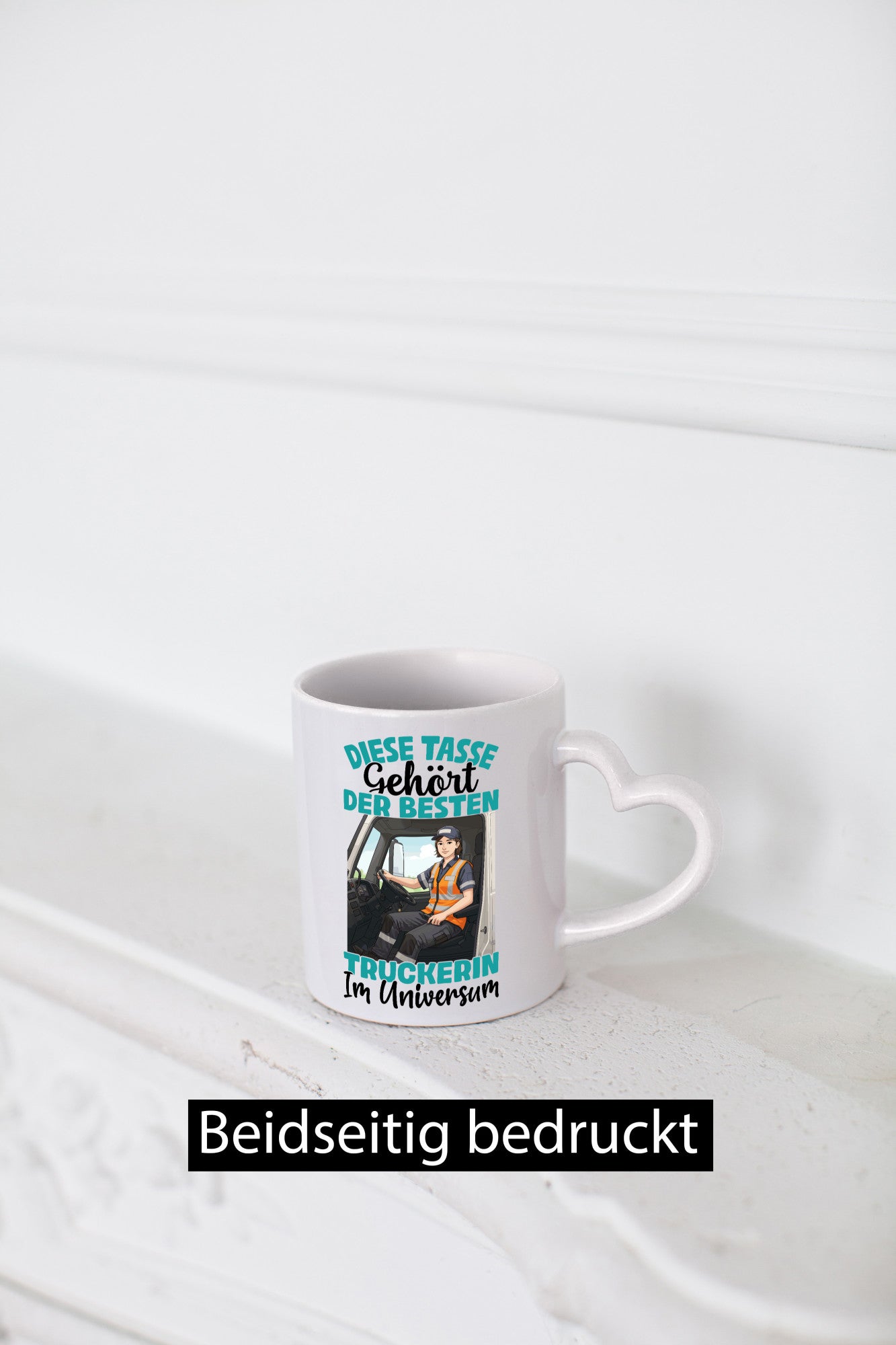 Im Universum: Truckerin | LKW Fahrerin lustig Humor Geschenkidee Geschenk Tasse