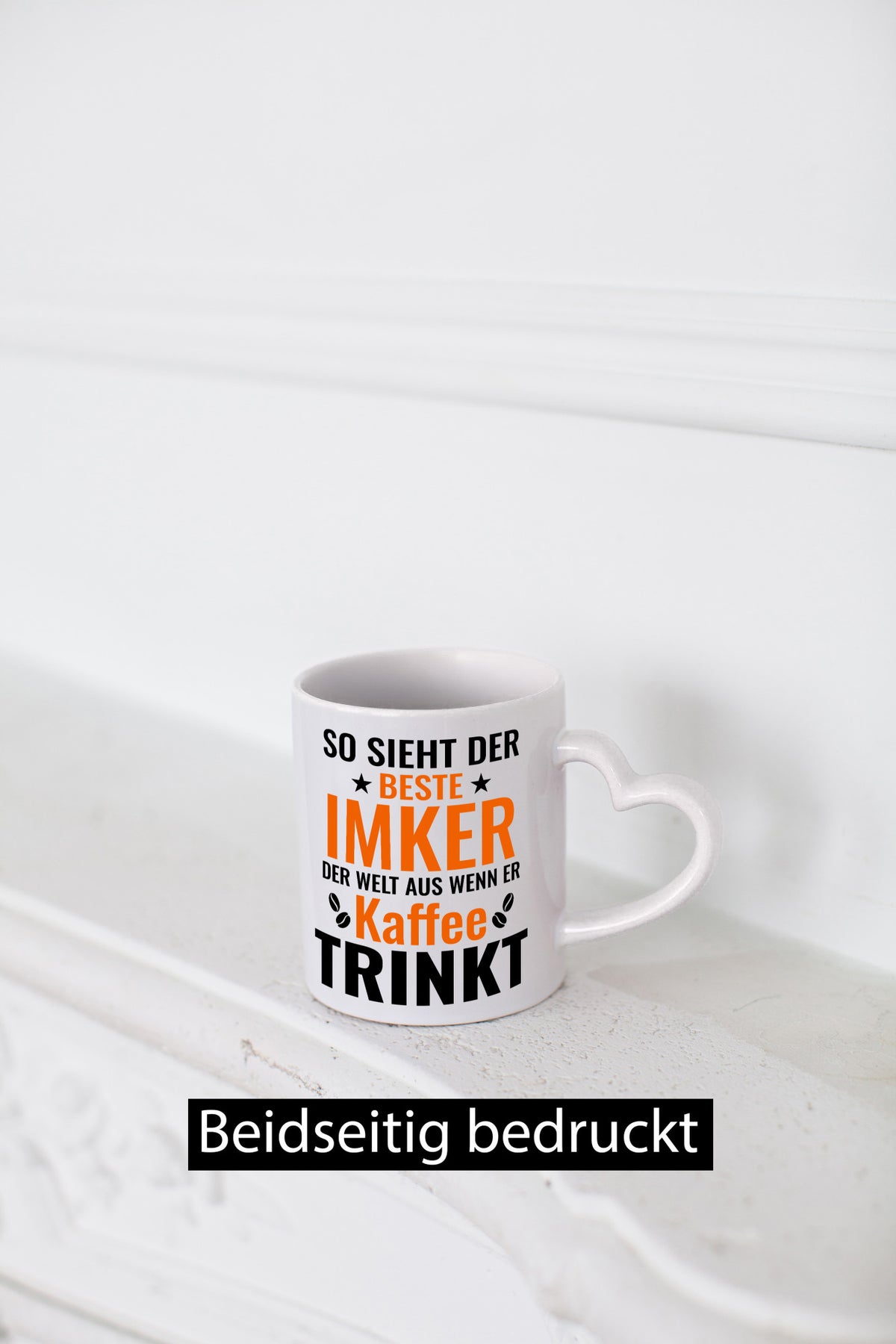 Kaffee trinkt: Imker | Imkerei lustiger Spruch Geschenk Humor Geschenkidee Tasse