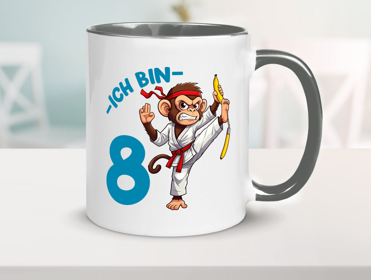 Ich bin 8 | 8. Geburtstag Karate Kampfsport Affe lustiger Spruch Geschenk Tasse