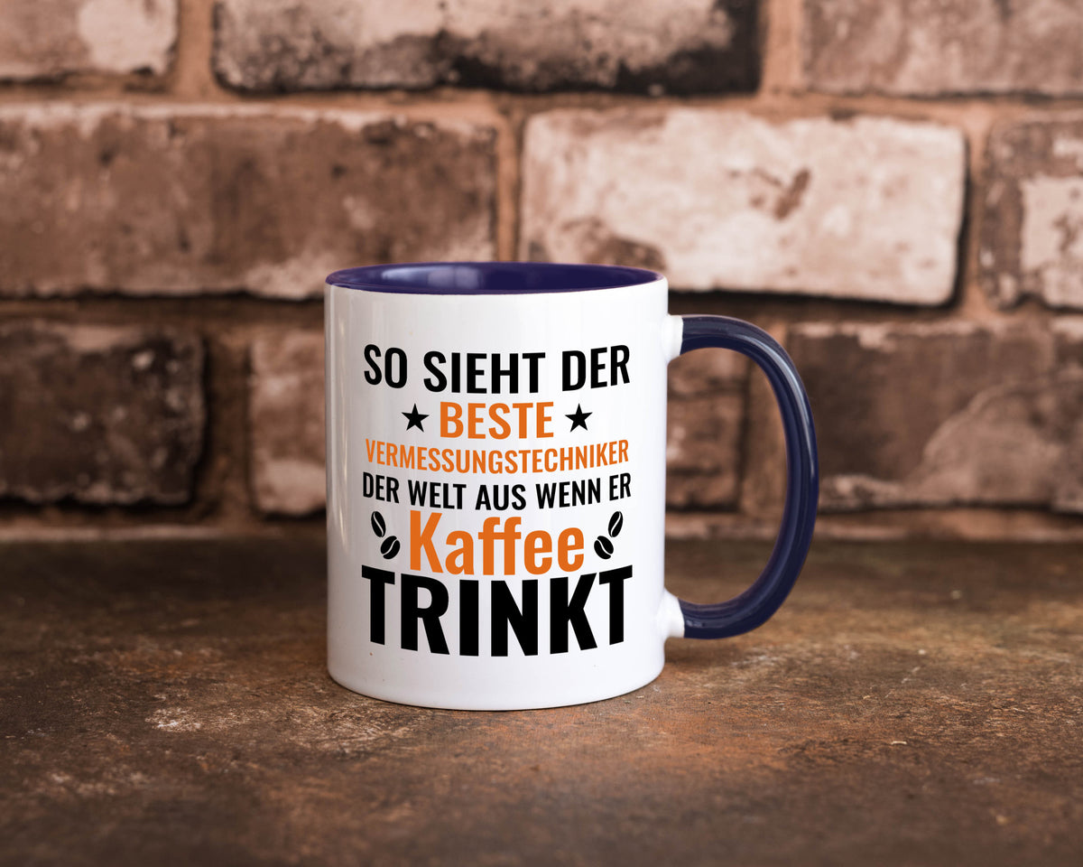 Kaffee trinkt: Vermessungstechniker | Techniker Geschenk Humor Geschenkidee Tasse