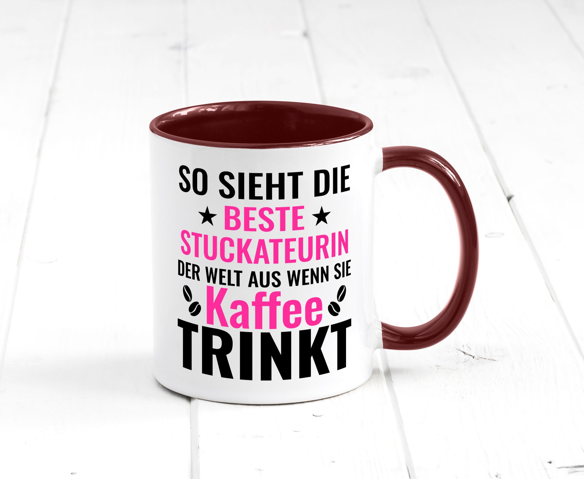 Kaffee trinkt: Stuckateurin | Innenausbau Geschenk Humor Geschenkidee lustiger