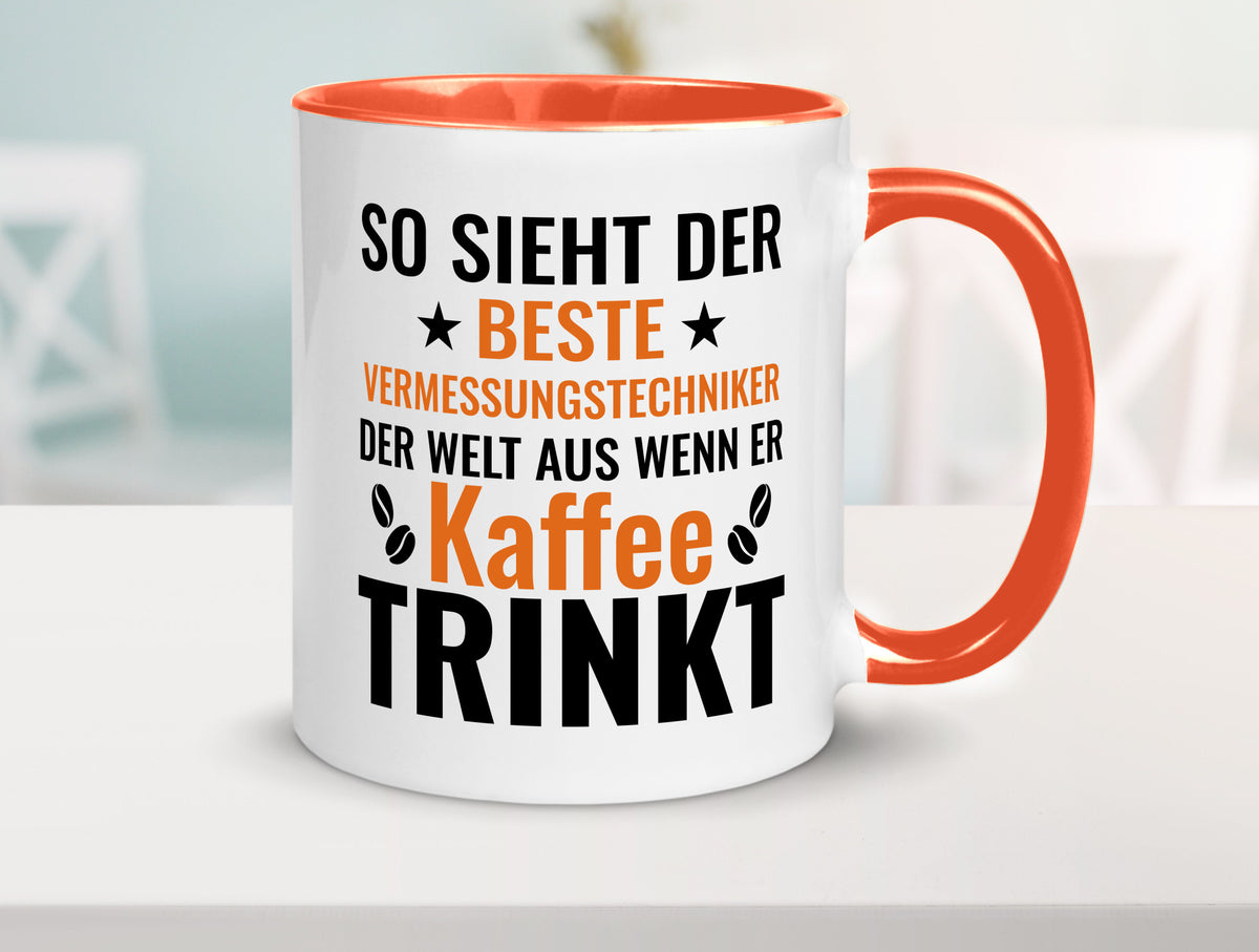 Kaffee trinkt: Vermessungstechniker | Techniker Geschenk Humor Geschenkidee Tasse