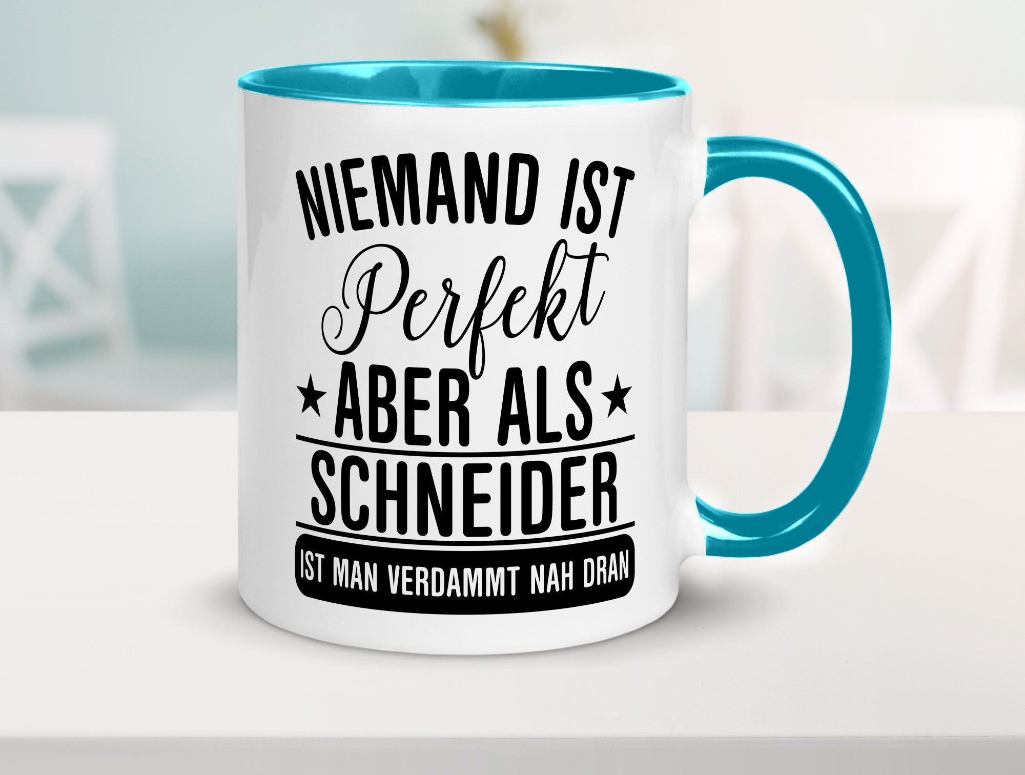 Verdammt nah dran: Schneider | Beruf Schneiderei Geschenkidee Arbeit Kollegen