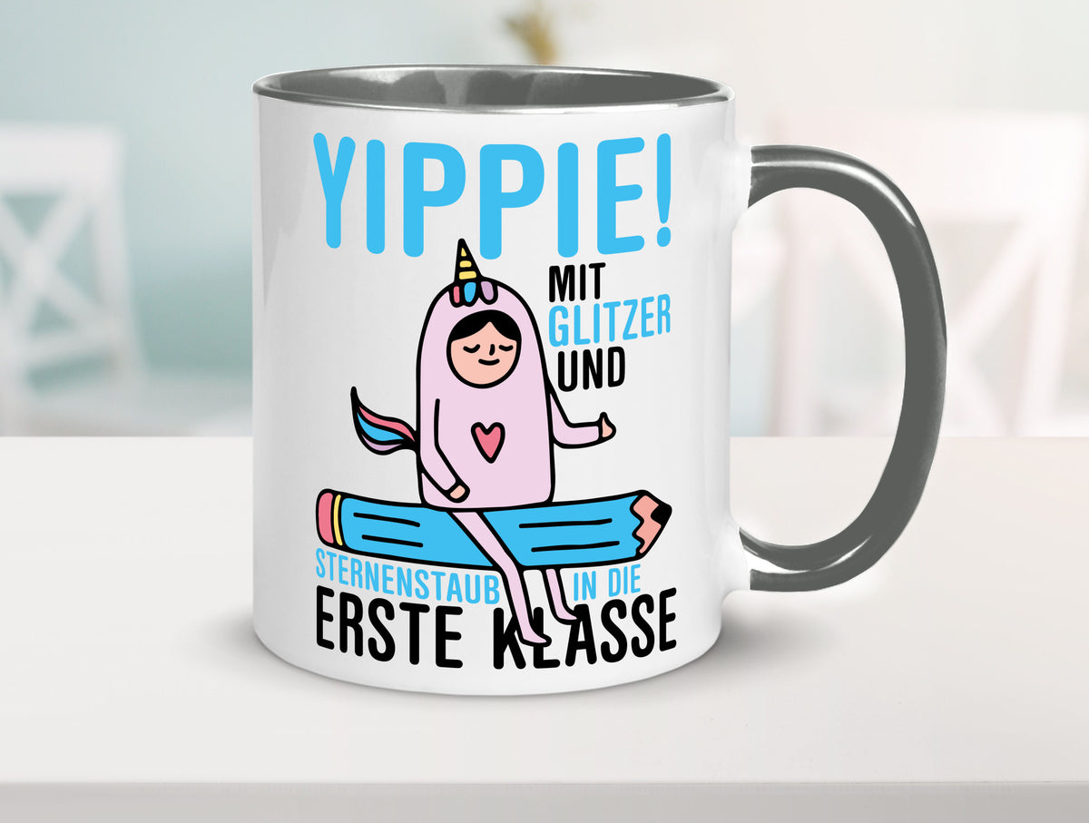 Mit Glitzer und Sternenstaub | Einschulung Einhorn lustiger Spruch Geschenk Tasse