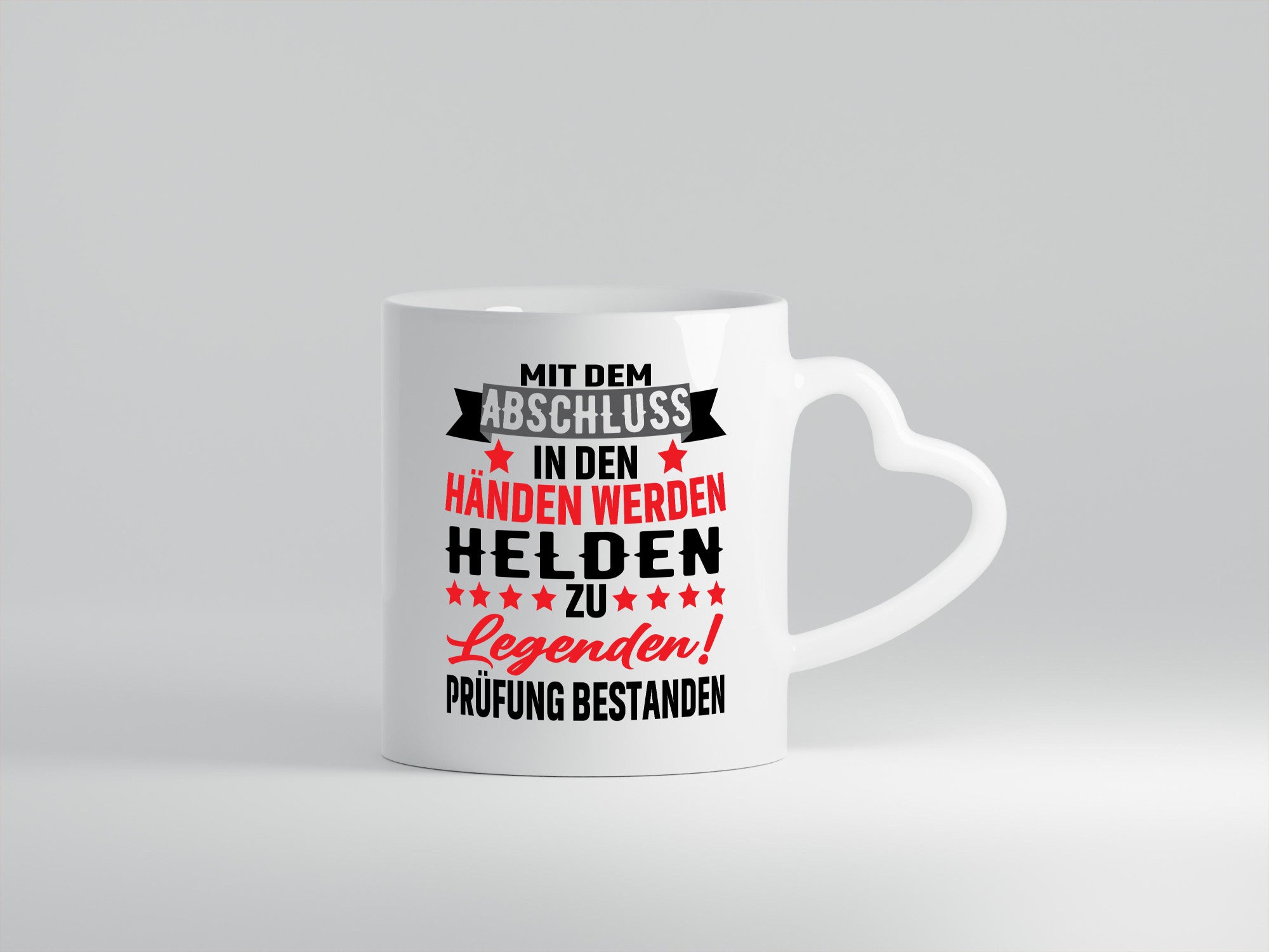 Mit dem Abschluss in den Händen | Prüfung bestanden lustig Humor Geschenkidee