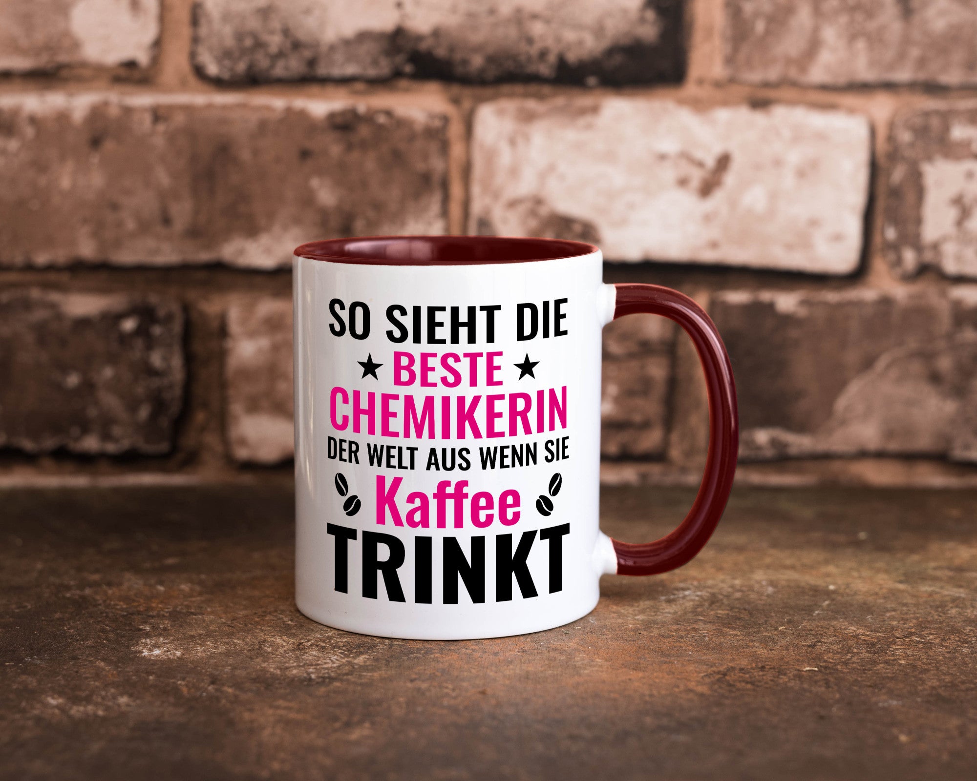 Kaffee trinkt: Chemikerin | Chemie Labor Geschenkidee Humor Tasse
