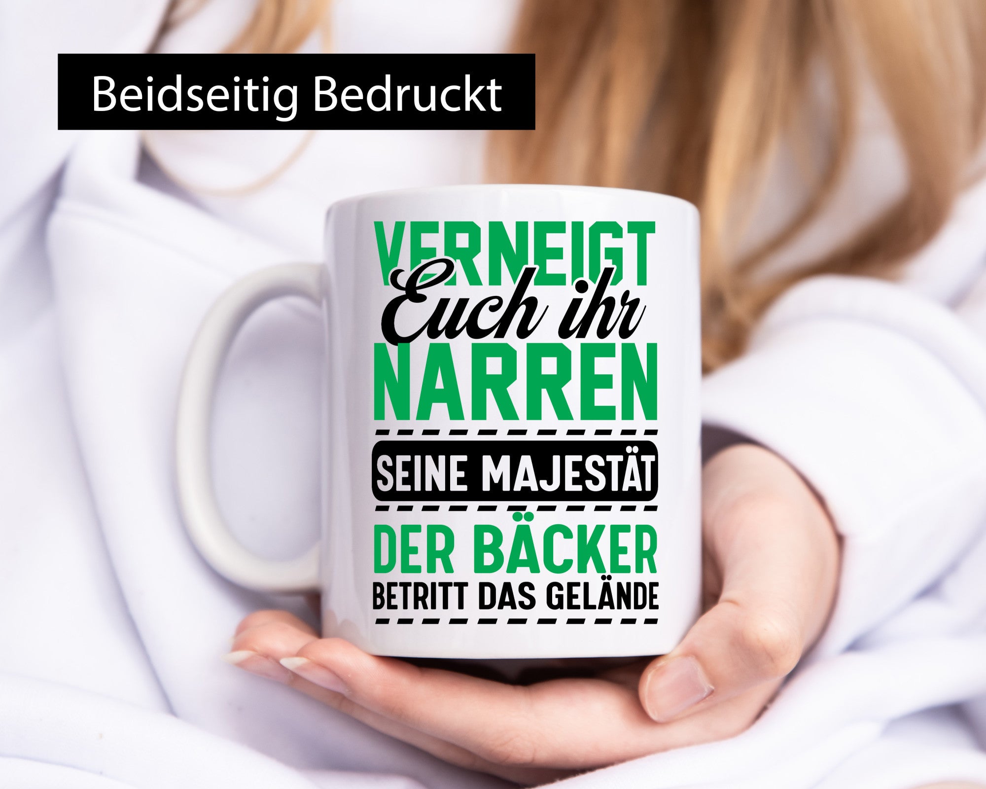 Der Bäcker betritt den Raum | Verneigt euch meister Humor Geschenkidee Tasse