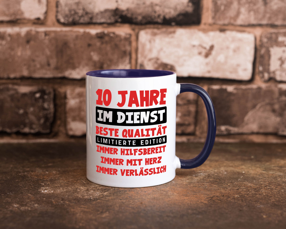 10 Jahre im Dienst | Jubiläum Arbeit v9 lustig Kollegen Büro Geschenk Tasse