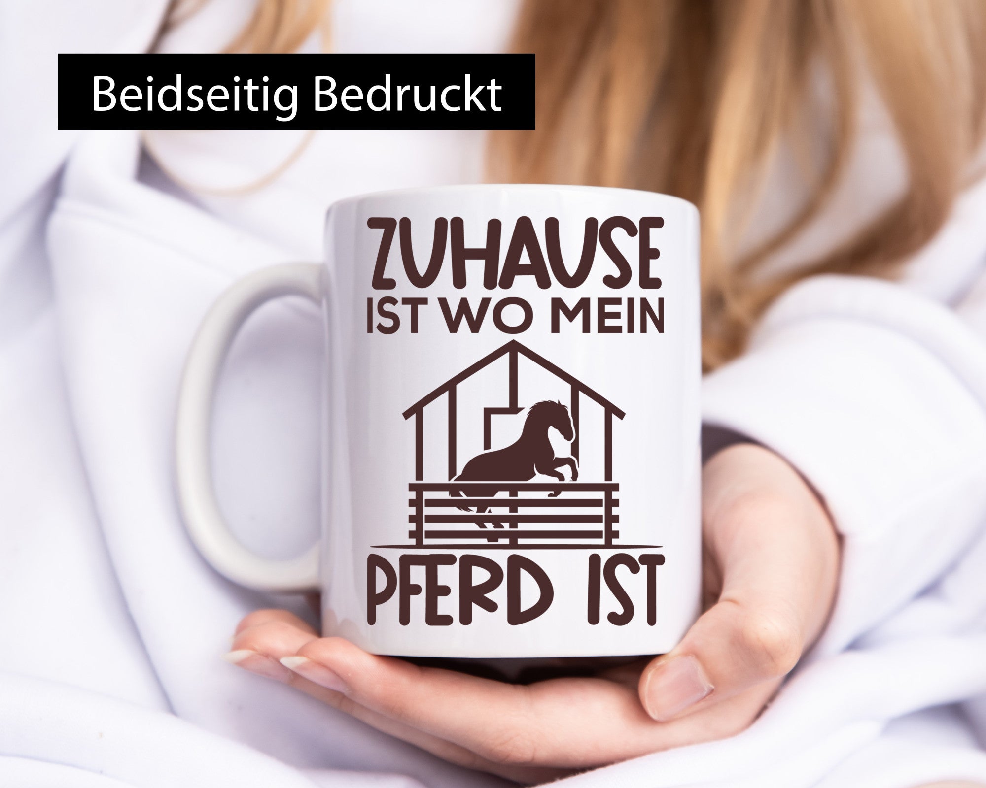 Zuhause mit Pferd | Reiterin Tasse Pferdebesitzerin lustiger Spruch Geschenk