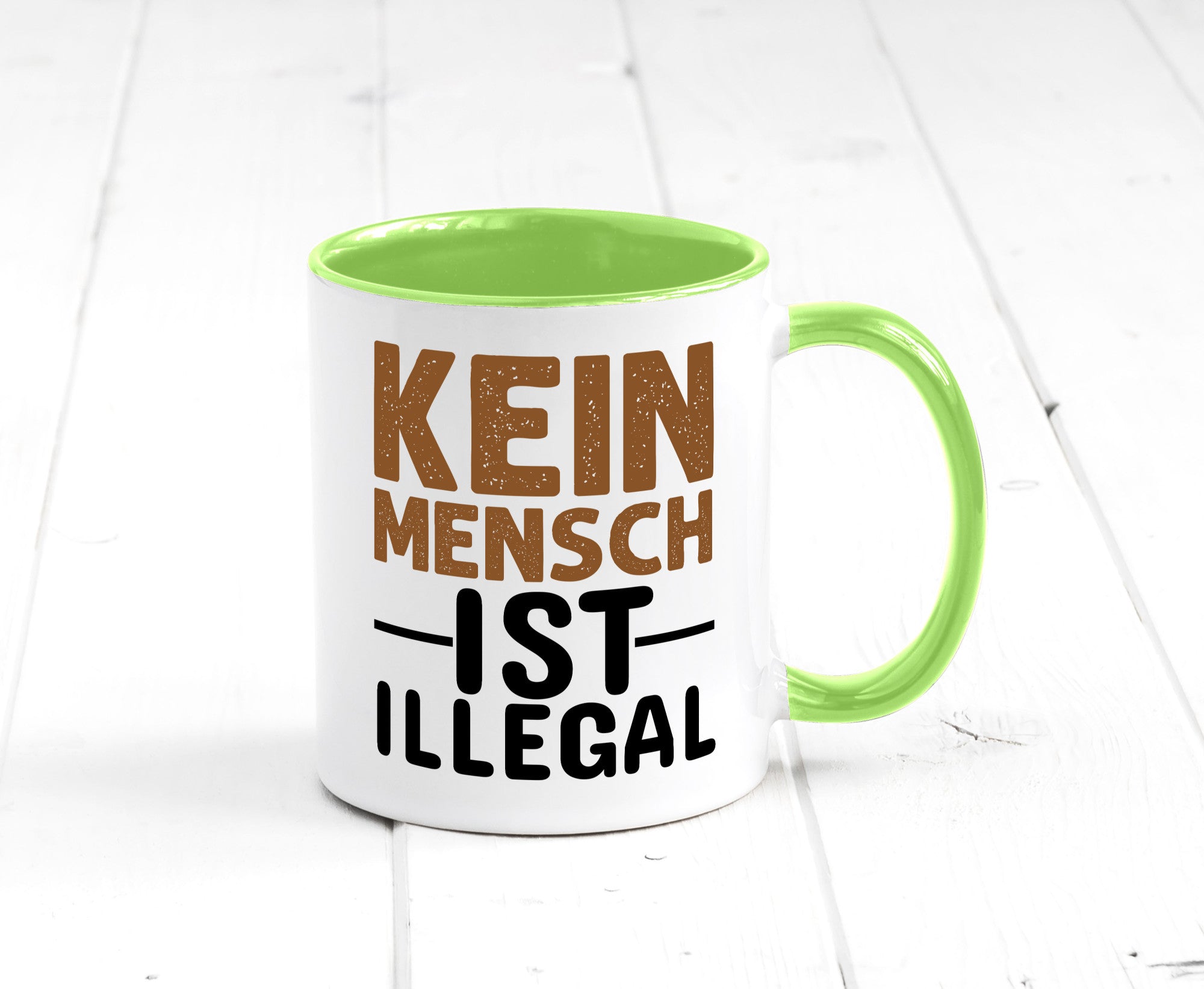 Kein Mensch ist illegal | Spruch Gleichberechtigung Humor Geschenkidee Tasse