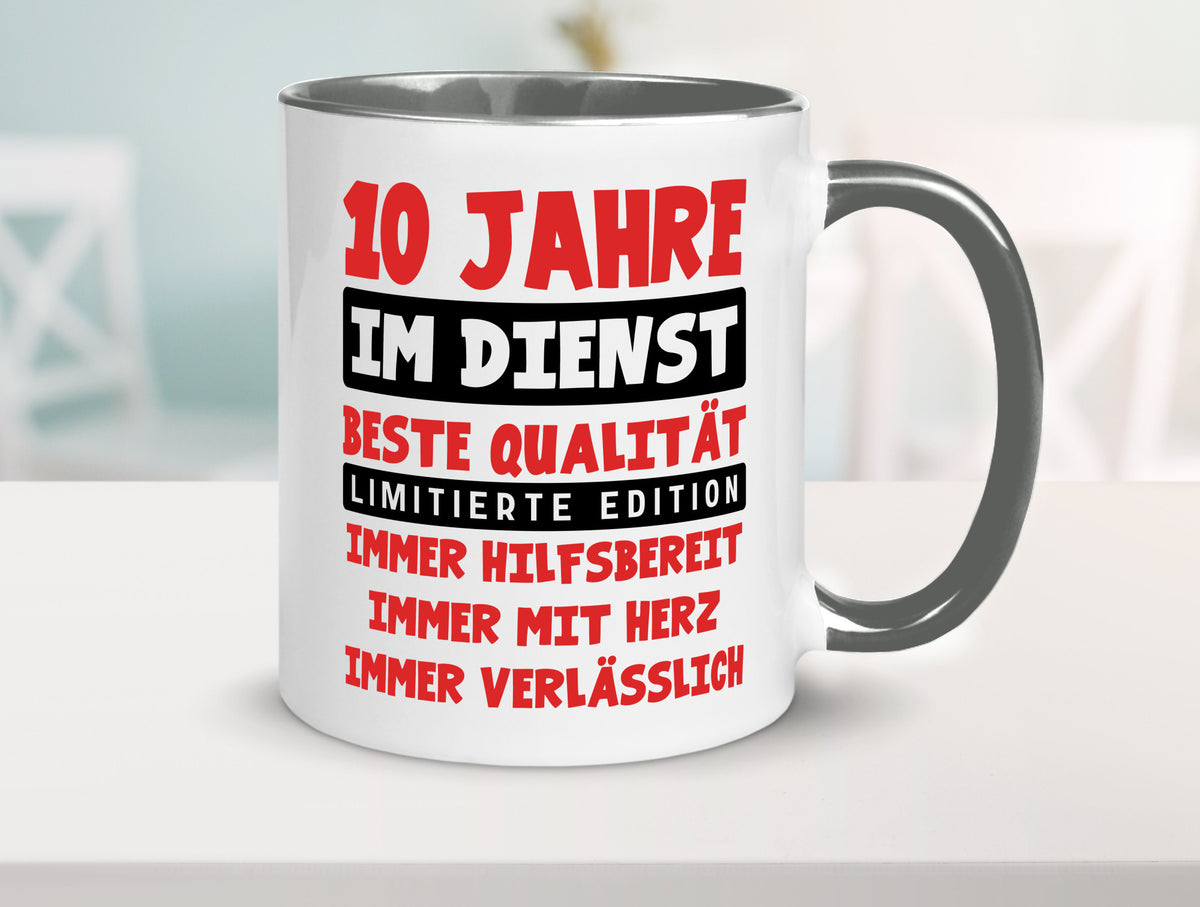 10 Jahre im Dienst | Jubiläum Arbeit v9 lustig Kollegen Büro Geschenk Tasse