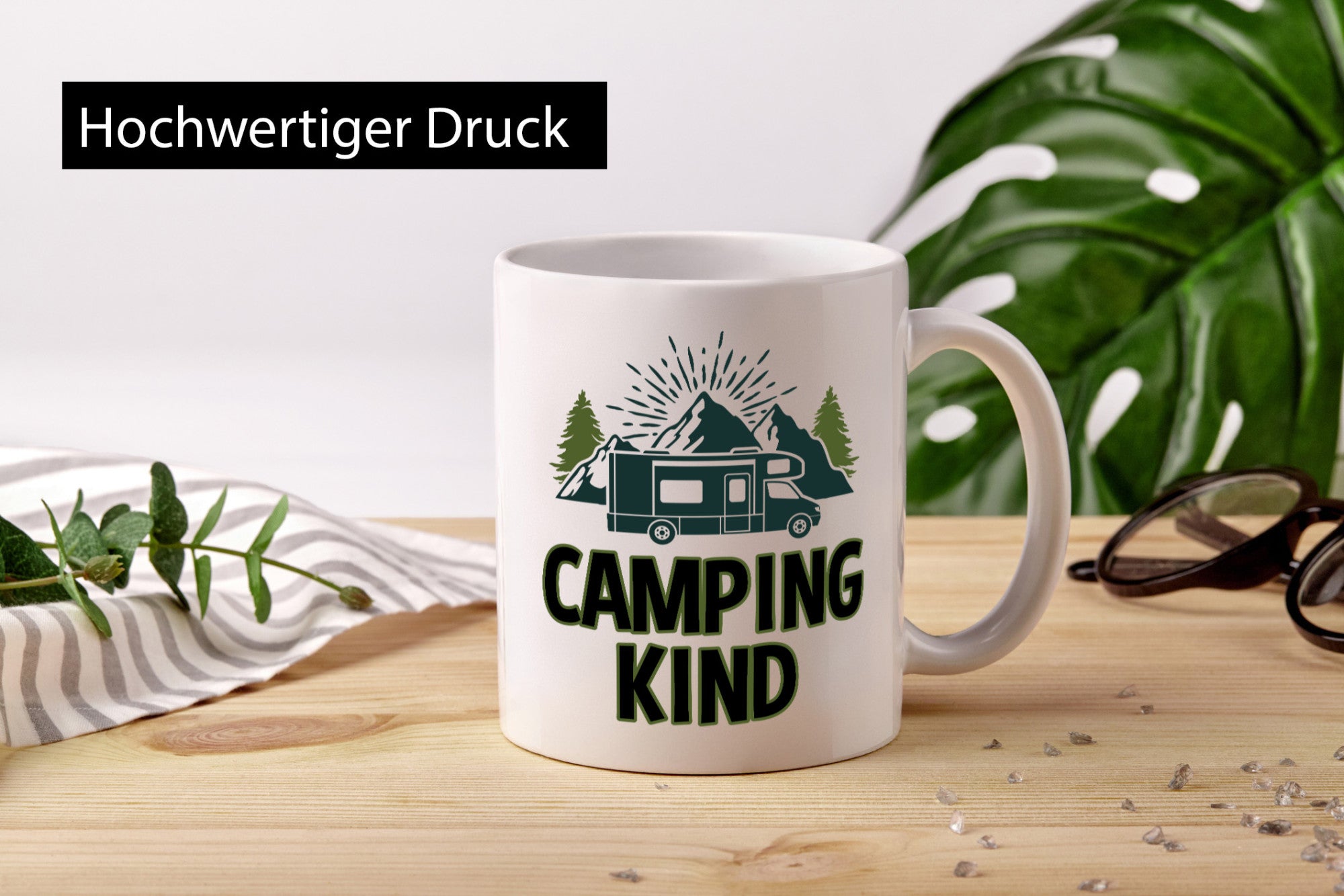 Camping kind | Wohnwagen Zelt lustiger Spruch Geschenk Humor Geschenkidee Tasse