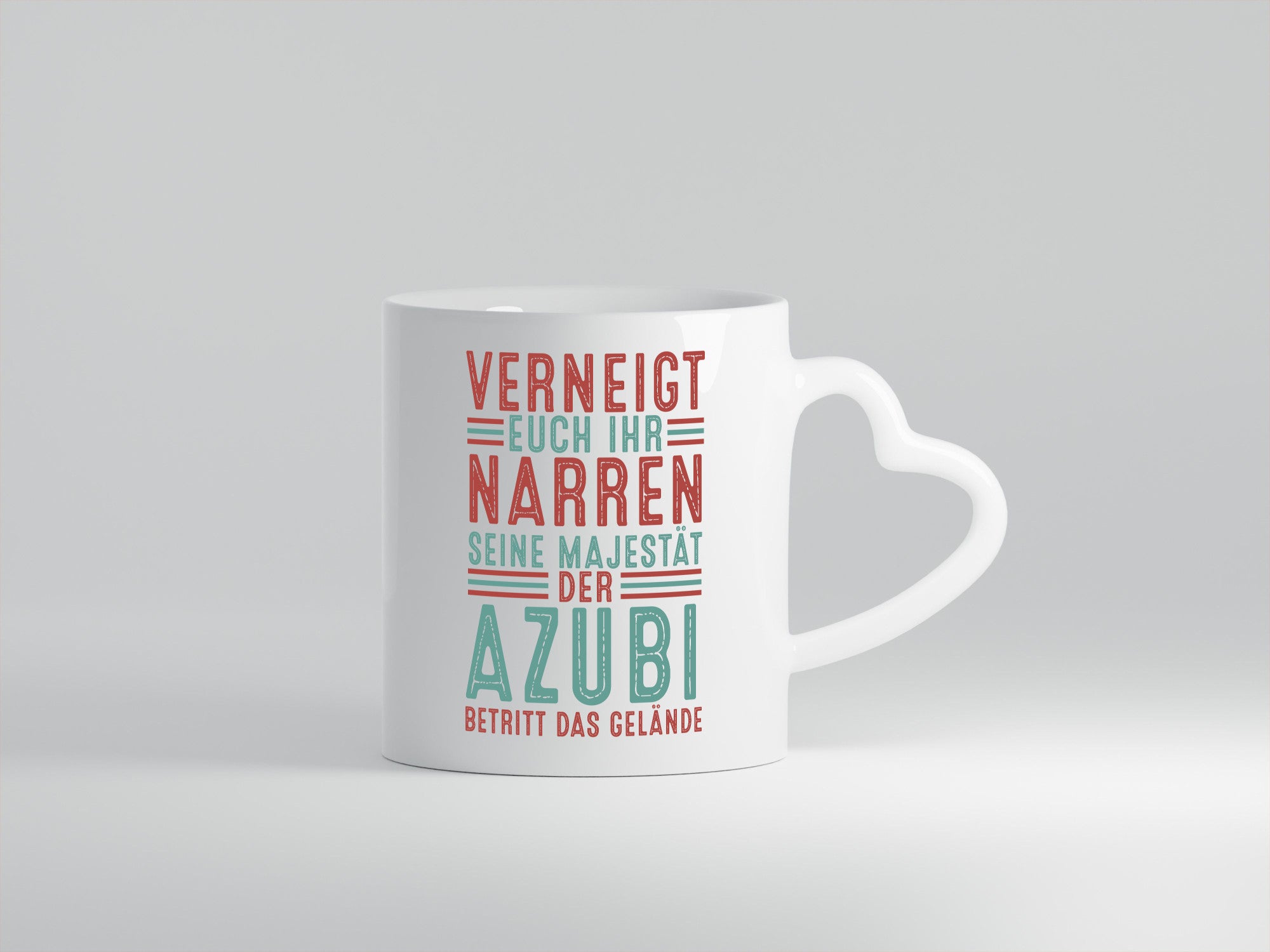 Verneigt euch: Azubi | Ausbildung Lehre Lehrling v2 Geschenkidee Humor Tasse