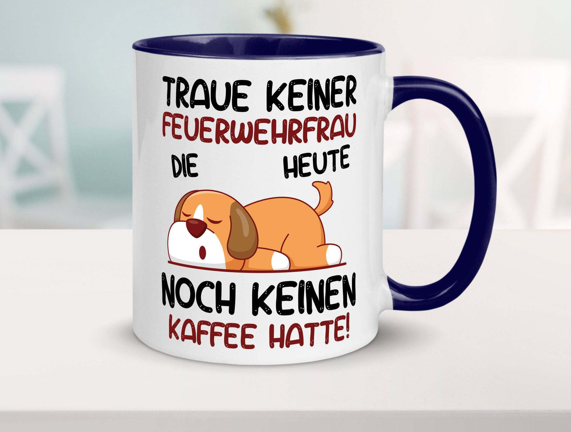 Traue keiner Feuerwehrfrau | Feuerwehr lustig Humor Geschenkidee Geschenk Tasse