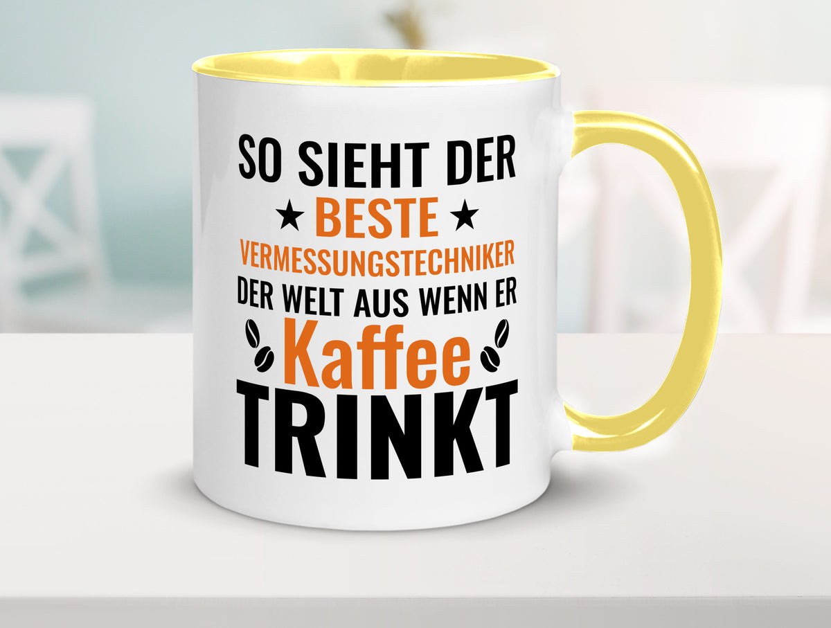 Kaffee trinkt: Vermessungstechniker | Techniker Geschenk Humor Geschenkidee Tasse