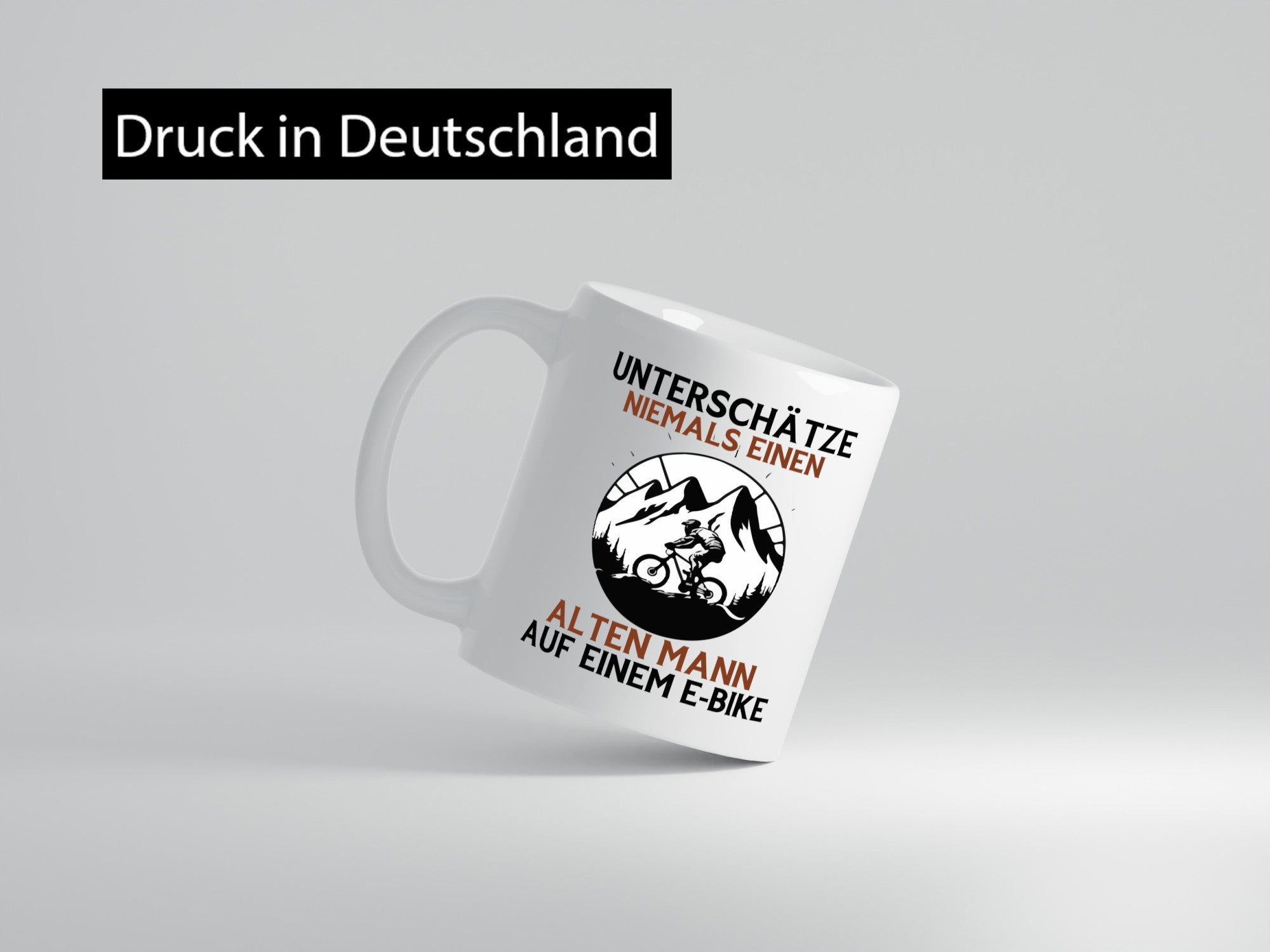 Alter man auf einem E-Bike | Radfahren Elektro Bike lustig Humor Geschenkidee