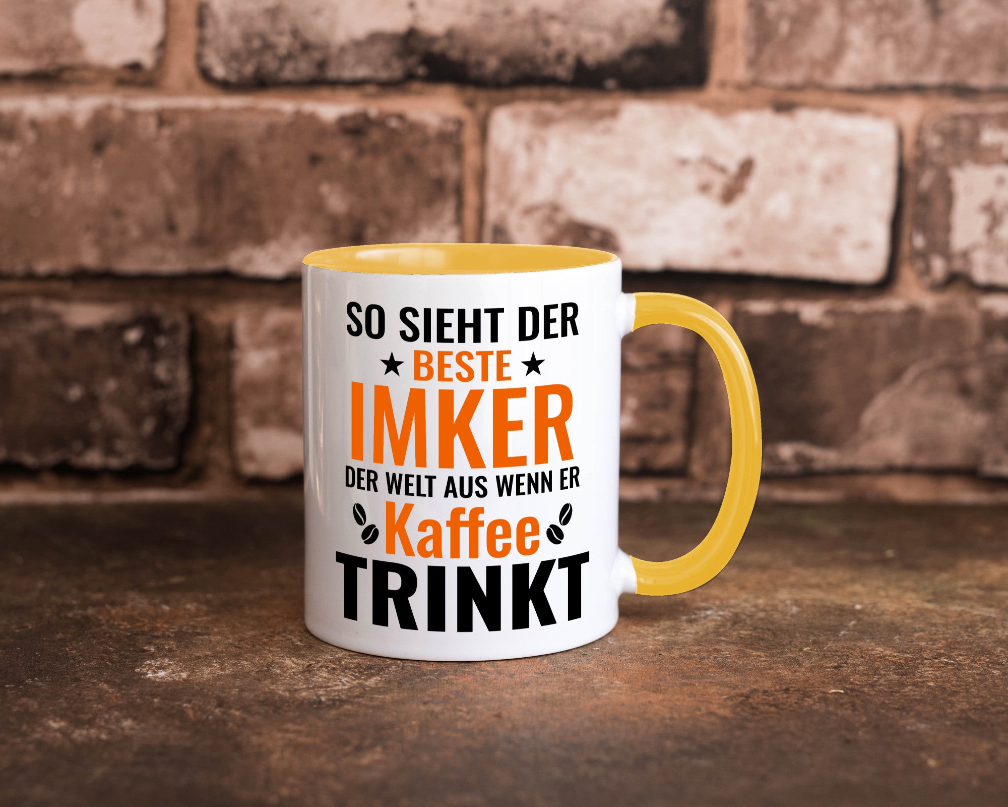 Kaffee trinkt: Imker | Imkerei lustiger Spruch Geschenk Humor Geschenkidee Tasse