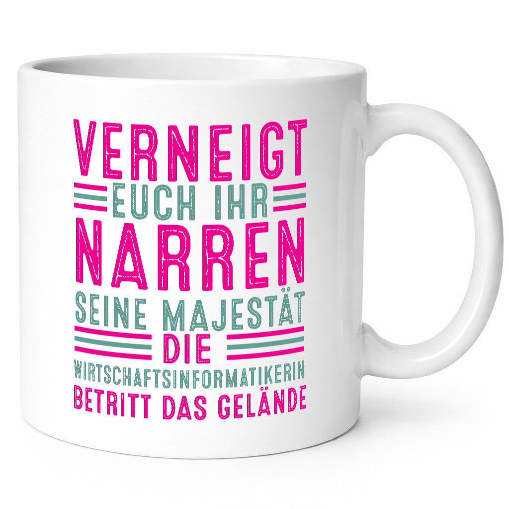 Verneigt euch: Wirtschaftsinformatikerin v2 Geschenk Humor Geschenkidee