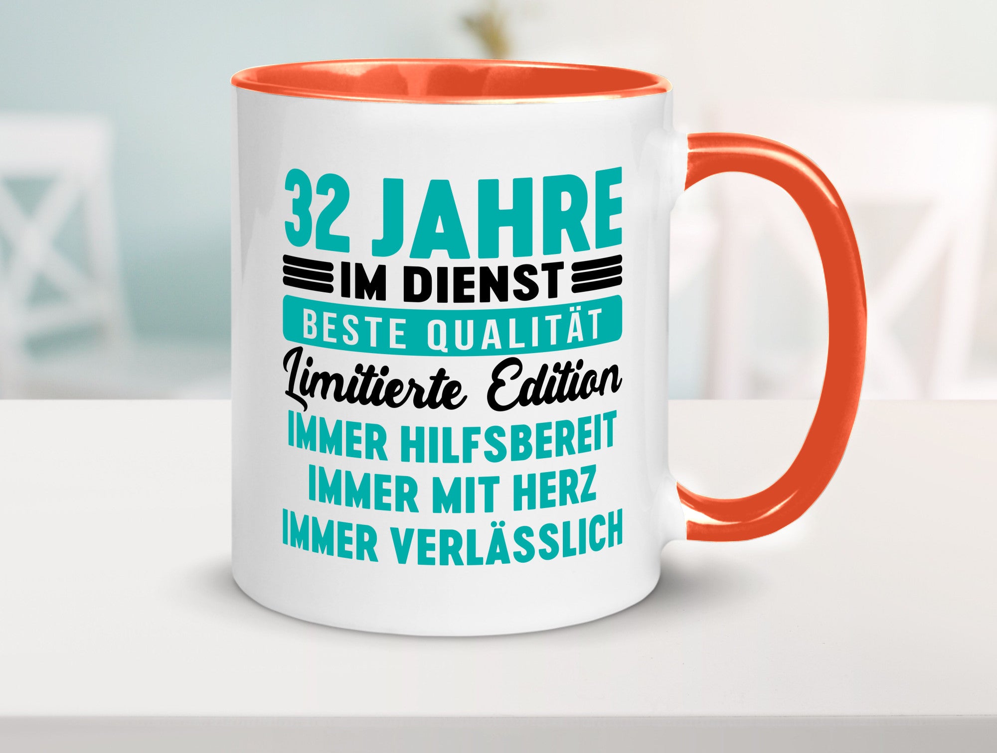 32 Jahre im Dienst | Jubiläum Arbeit v5 Geschenkidee Kollegen Büro Humor Tasse