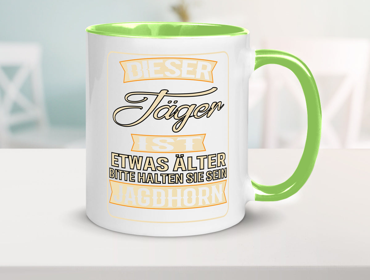 Dieser Jäger ist etwas Älter halten sie sein Jagthorn lustiger Spruch Geschenk Tasse