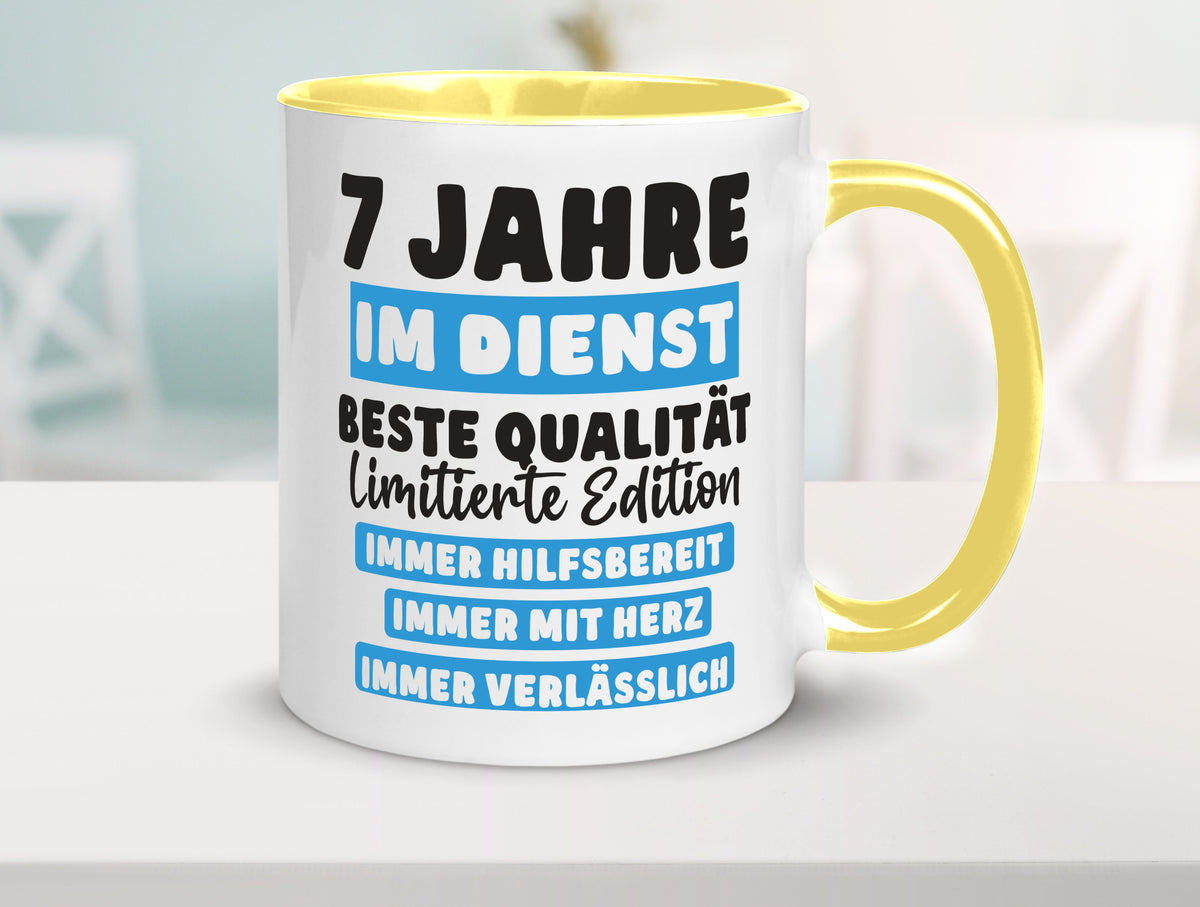 7 Jahre im Dienst | Jubiläum Arbeit v6 lustig Kollegen Büro Geschenk Tasse