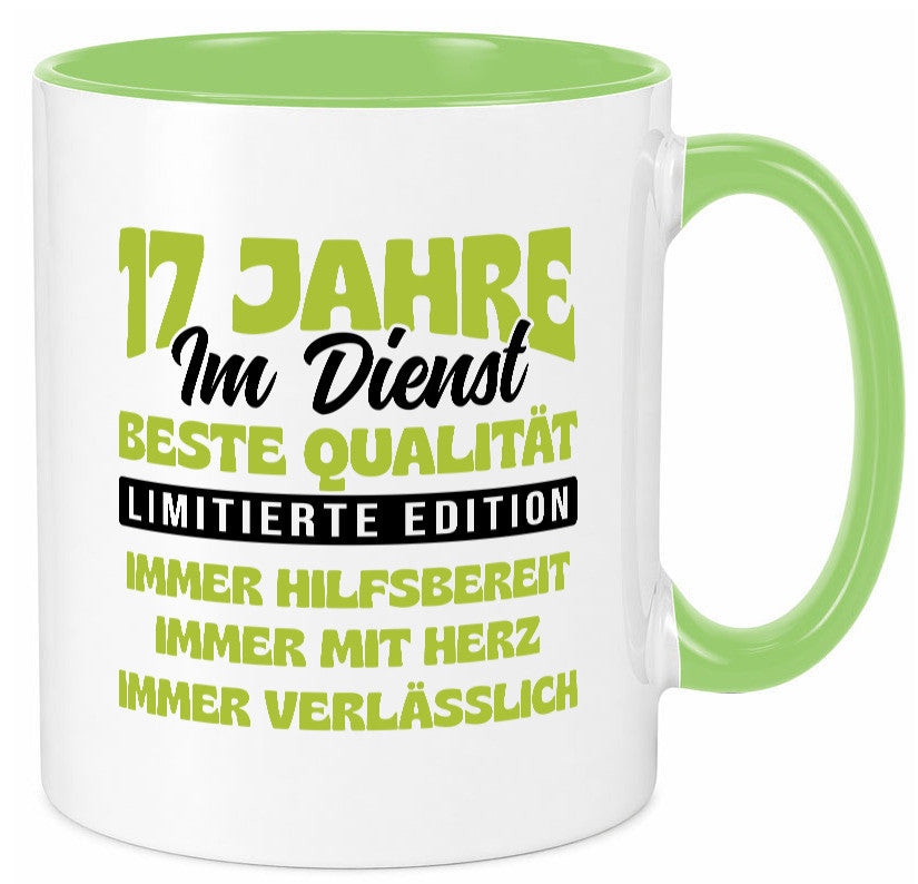 17 Jahre im Dienst | Jubiläum Arbeit v4 Geschenk Kollegen Büro lustiger Spruch Tasse