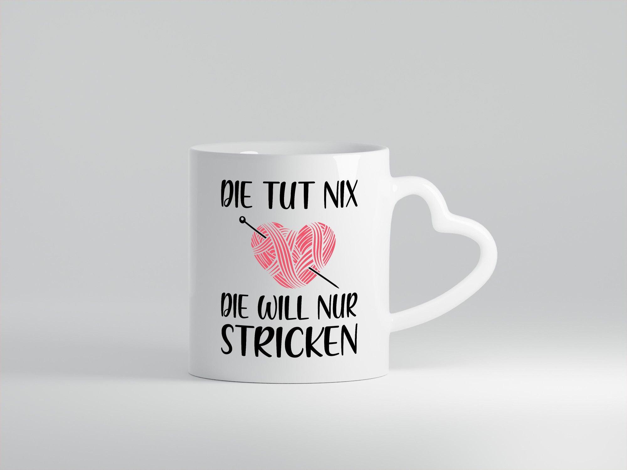 Die tut nix will nur Stricken | Frau lustig Humor Geschenkidee Geschenk Tasse