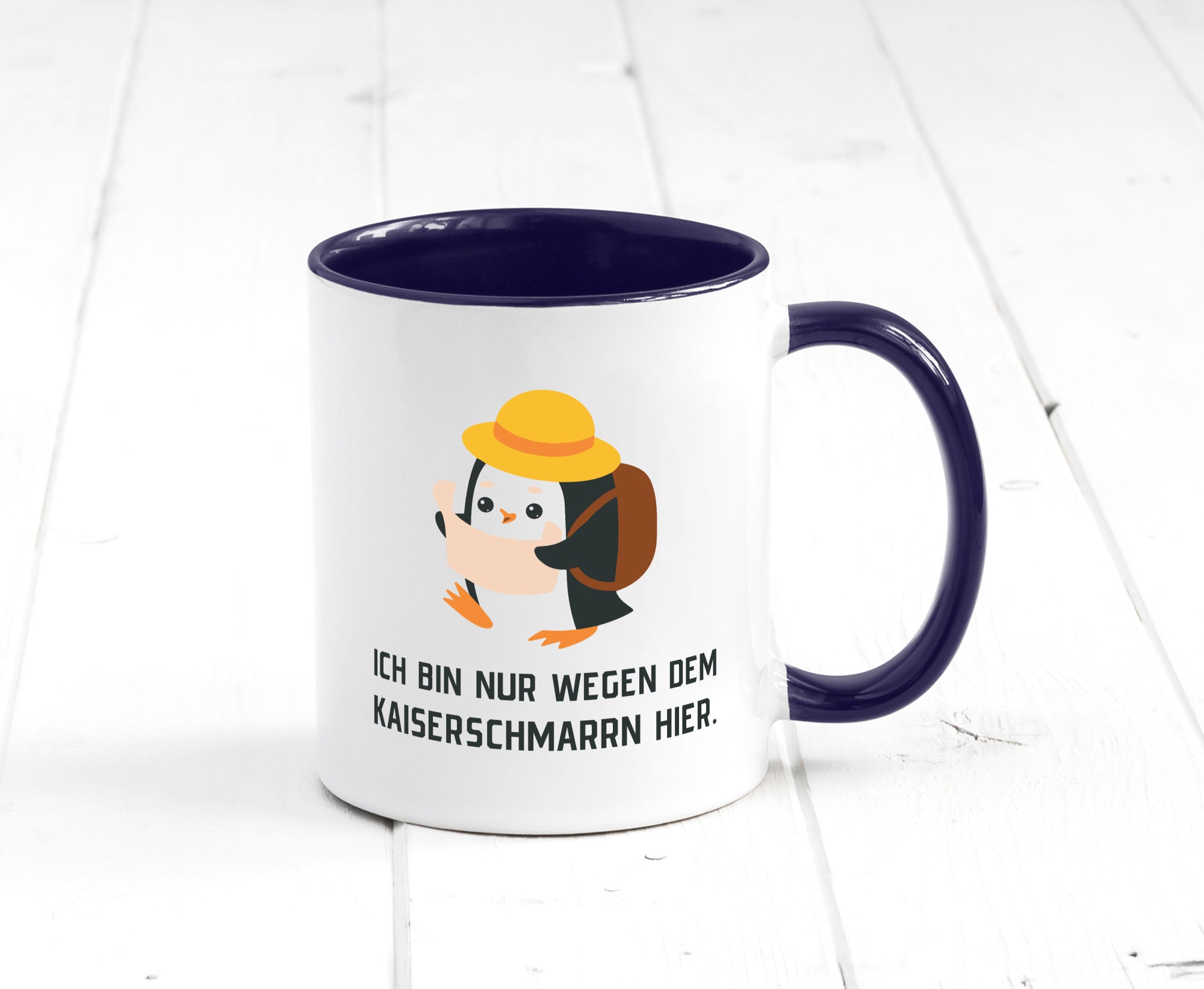Ich bin nur wegen dem Kaiserschmarrn hier | Pinguin Geschenkidee Humor Tasse