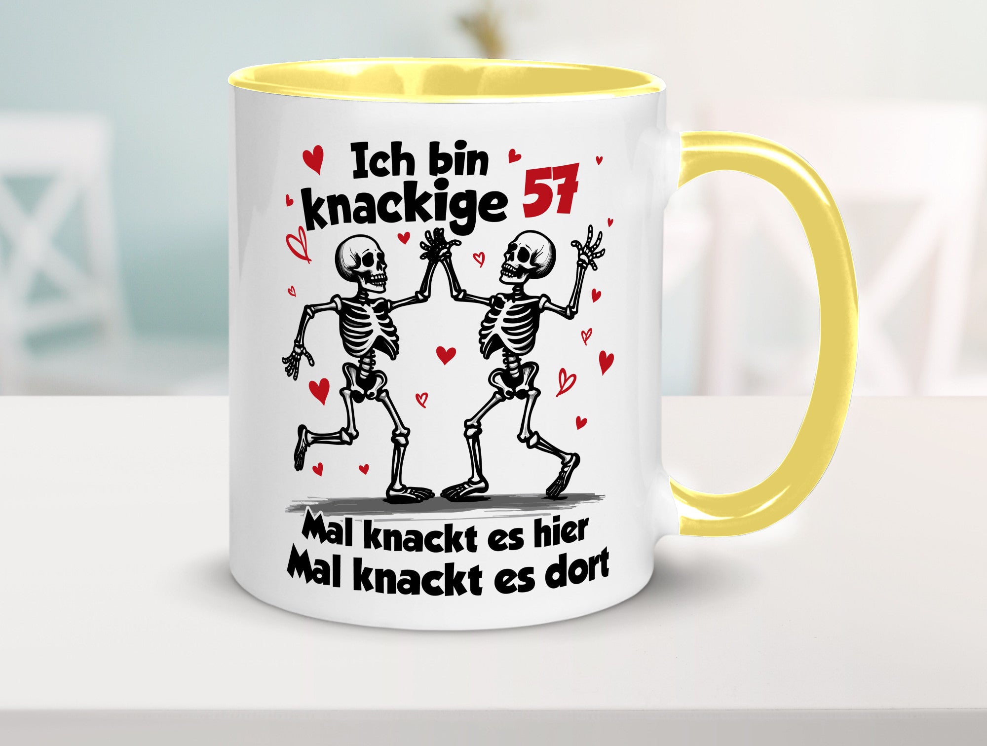 57. Geburtstag | Knackige 57 Ich bin alt lustig Geschenkidee Geschenk Tasse