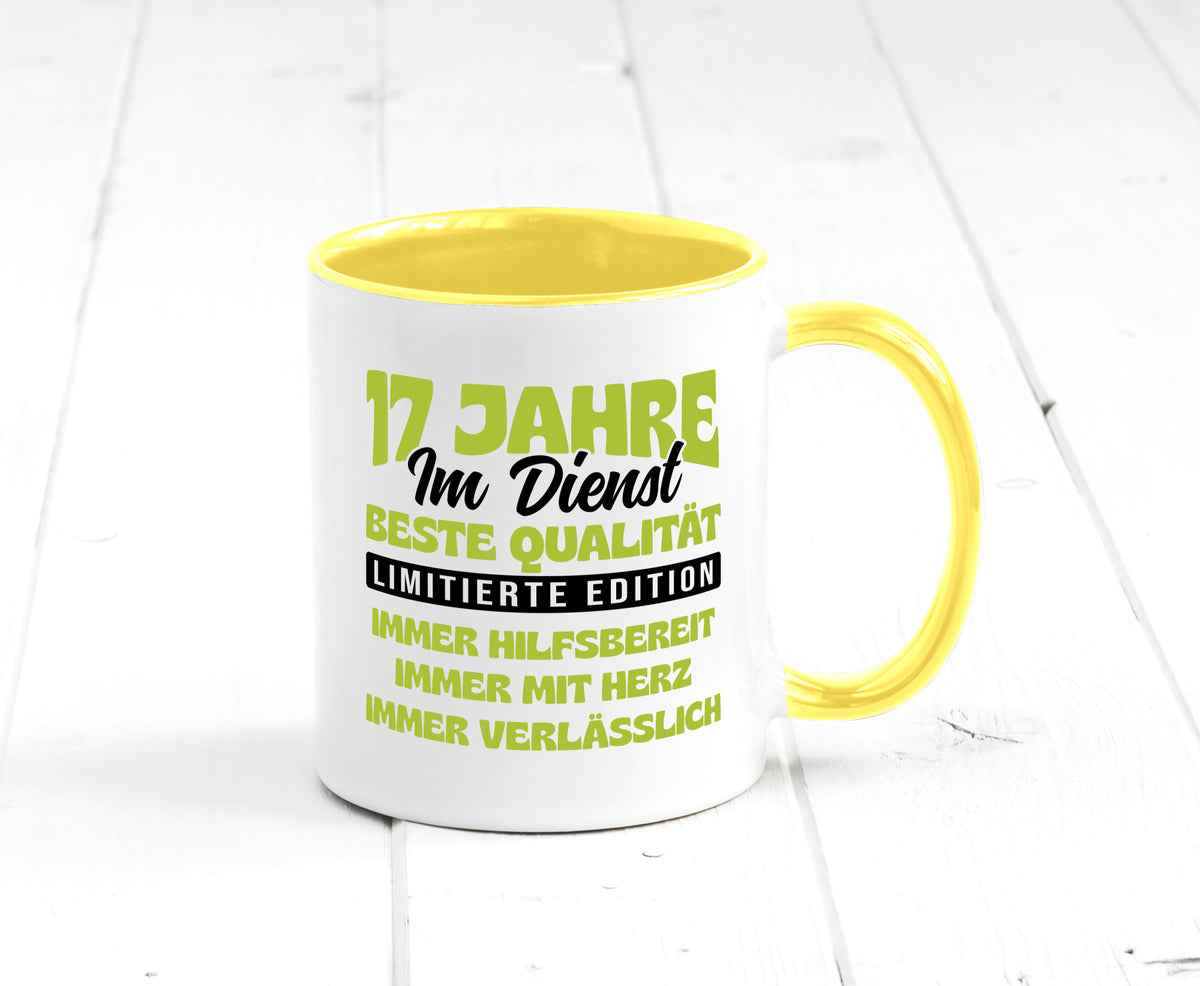 17 Jahre im Dienst | Jubiläum Arbeit v4 Geschenk Kollegen Büro lustiger Spruch Tasse