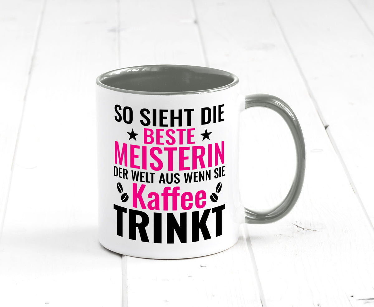 Kaffee trinkt: Meisterin | Meisterbrief Humor Geschenkidee Tasse