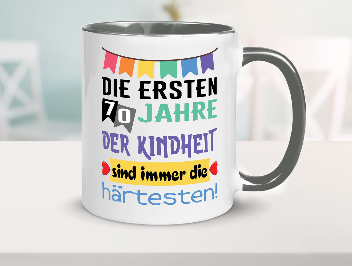 Die ersten 70 Jahre der Kindheit | 70. Geburtstag Rentner Humor Ruhestand Tasse